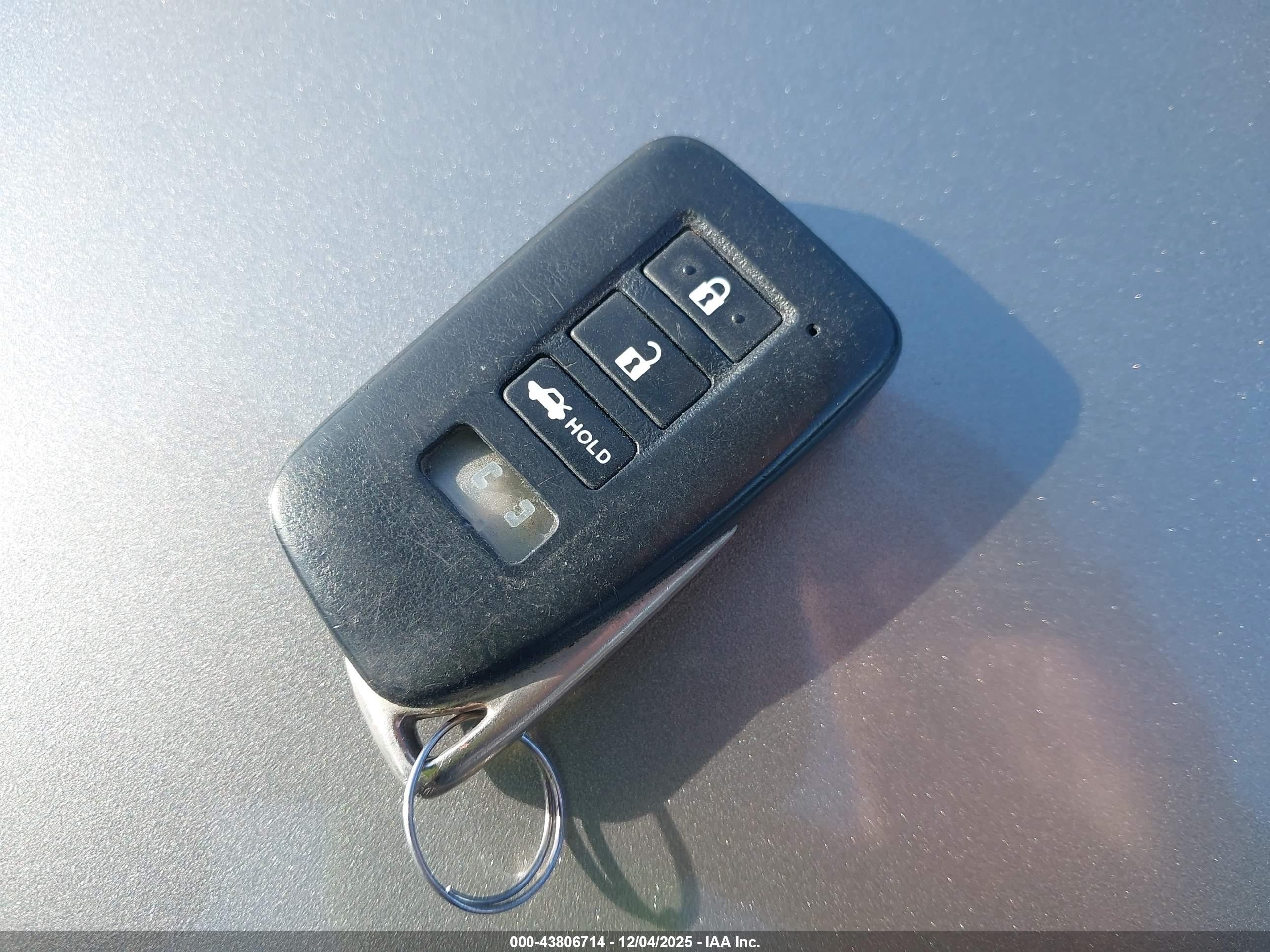 LEXUS IS image 11