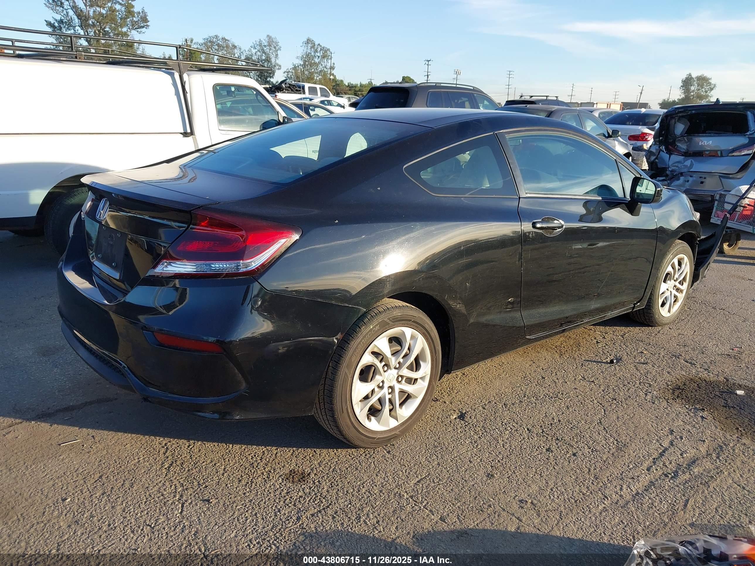 HONDA CIVIC image 4