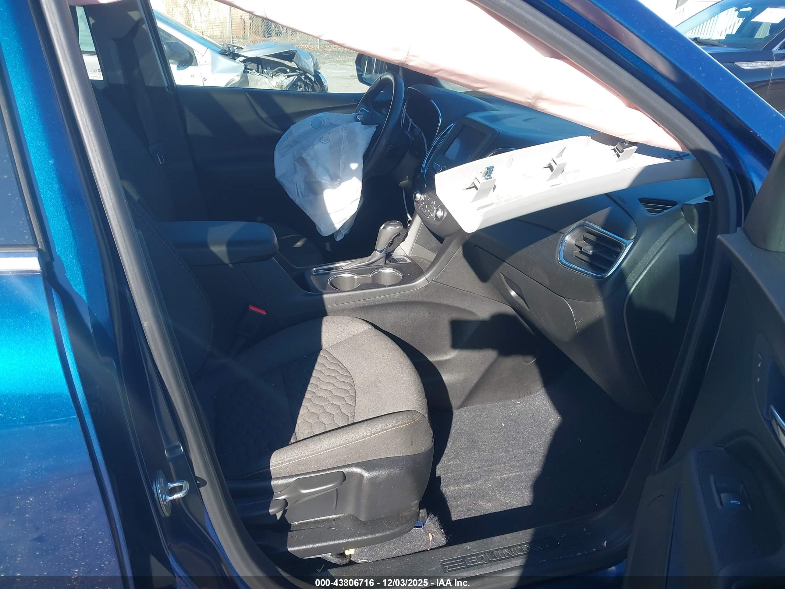 CHEVROLET EQUINOX image 5