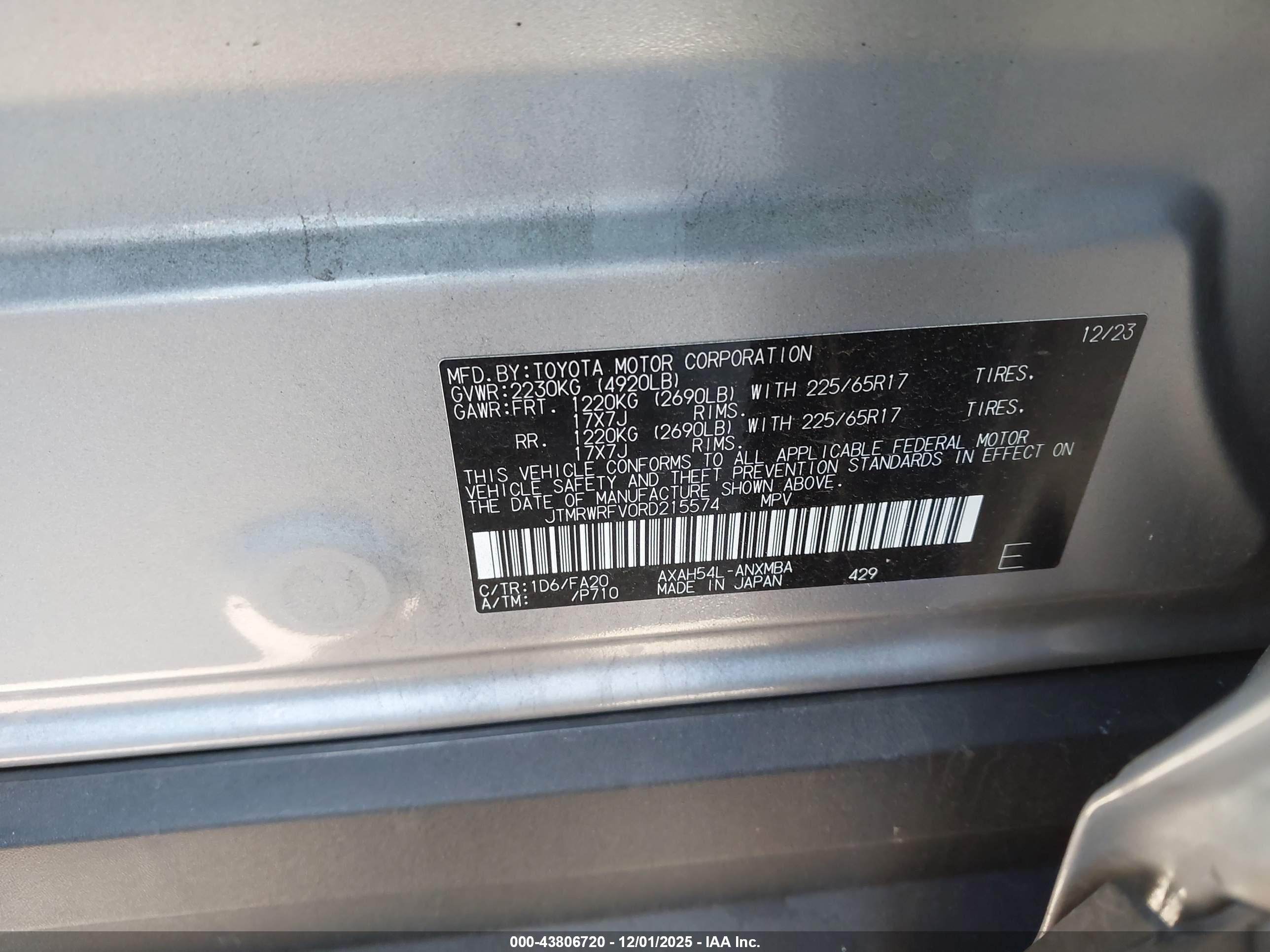 TOYOTA RAV4 image 9