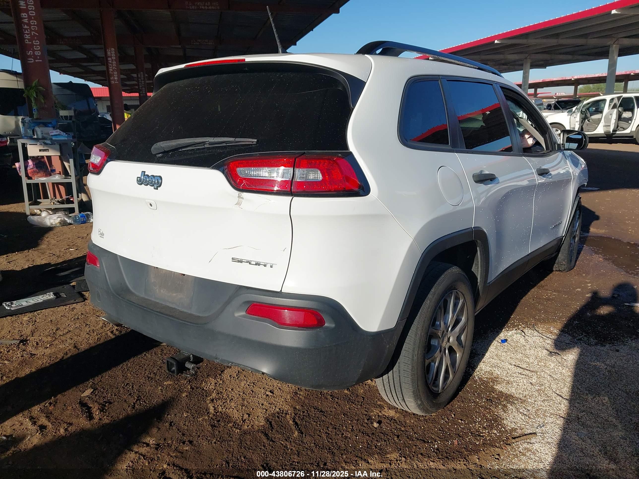 JEEP CHEROKEE image 4