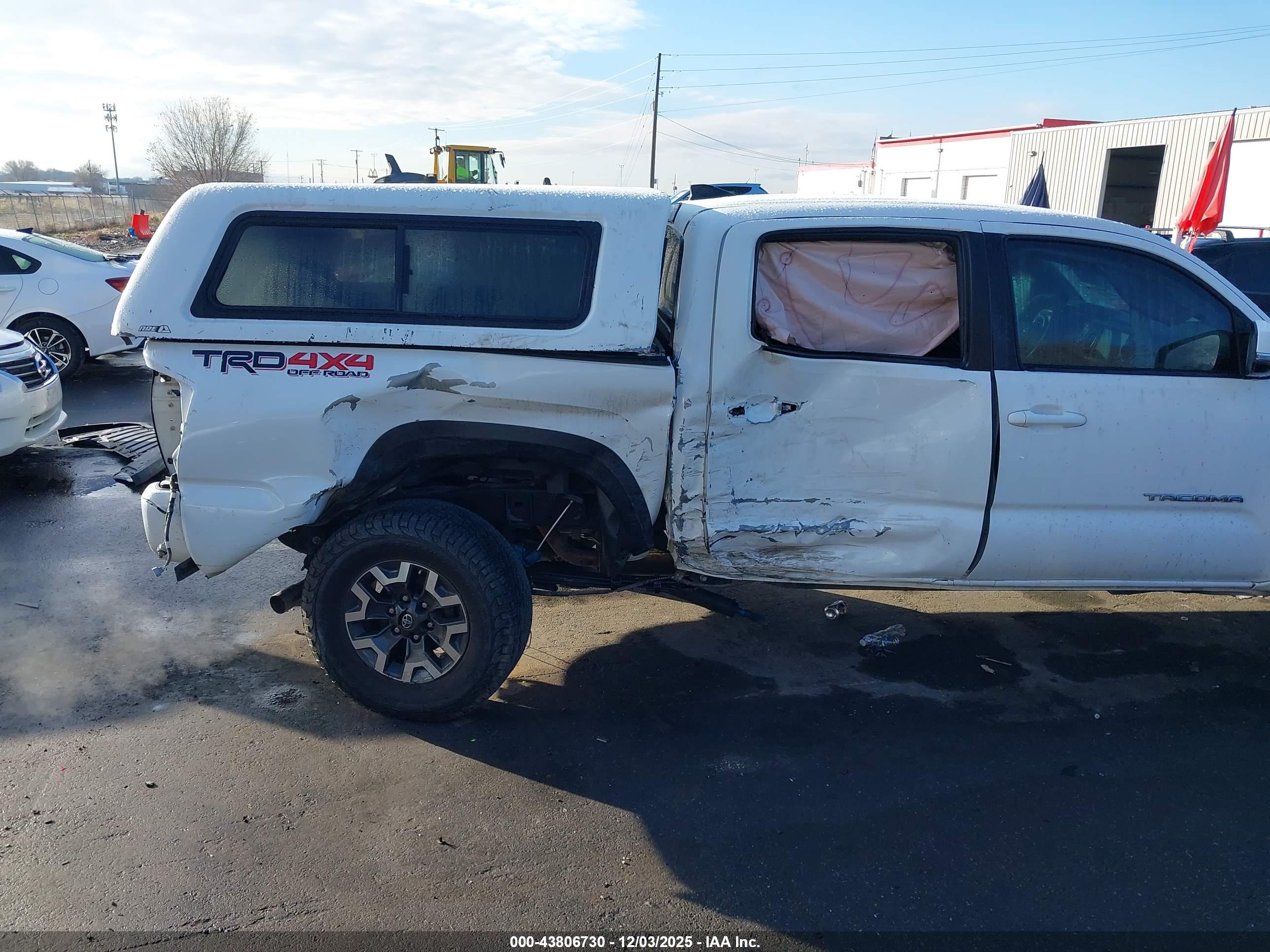 TOYOTA TACOMA image 6