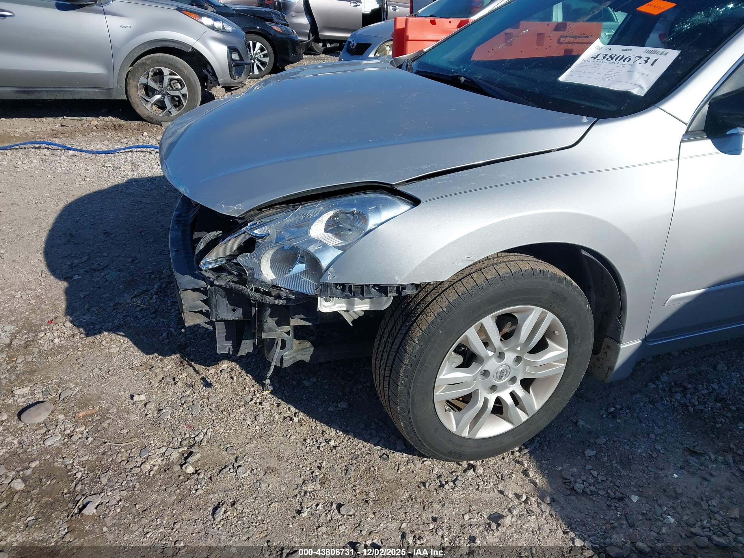 NISSAN ALTIMA image 6