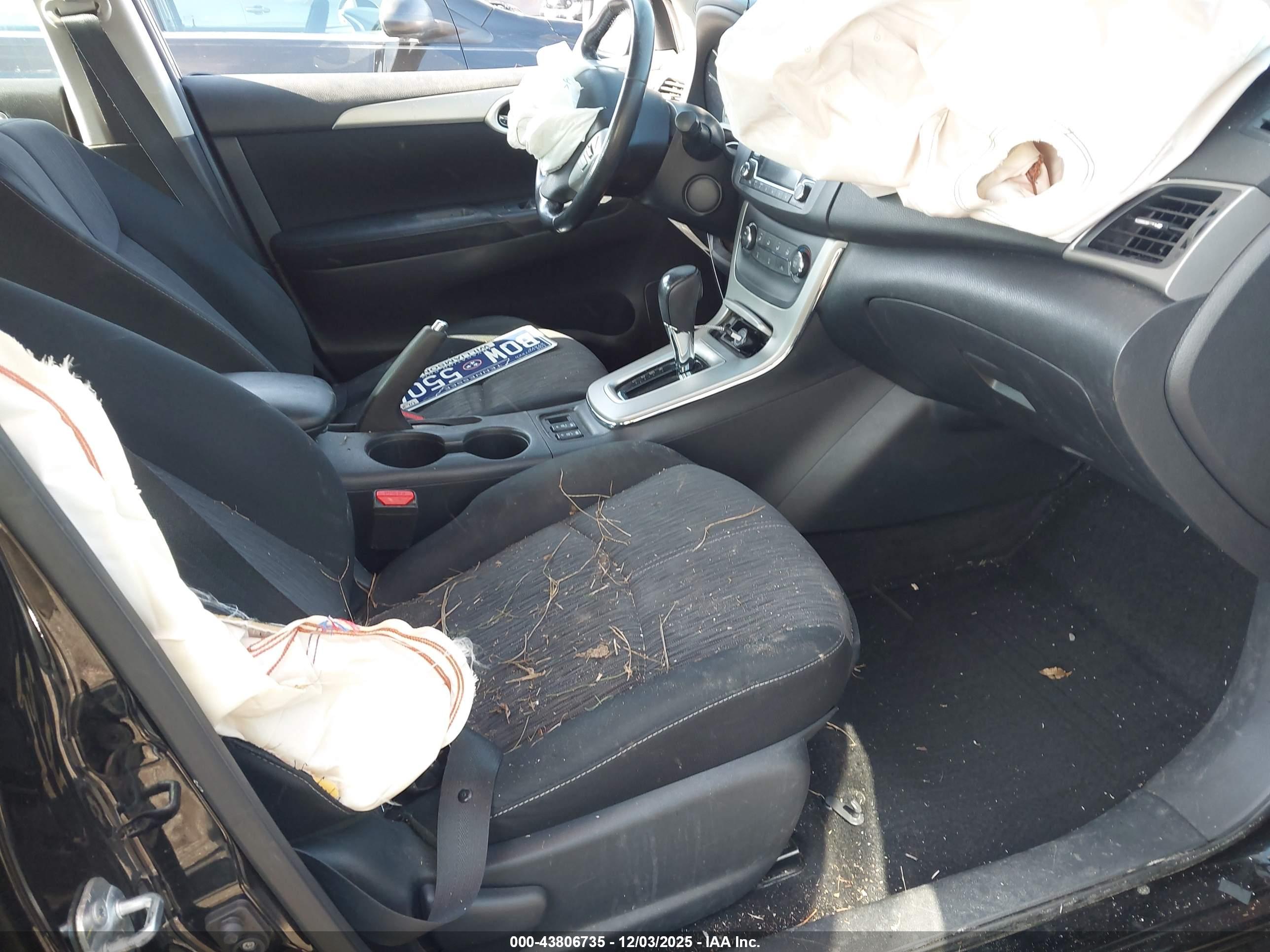 NISSAN SENTRA image 5