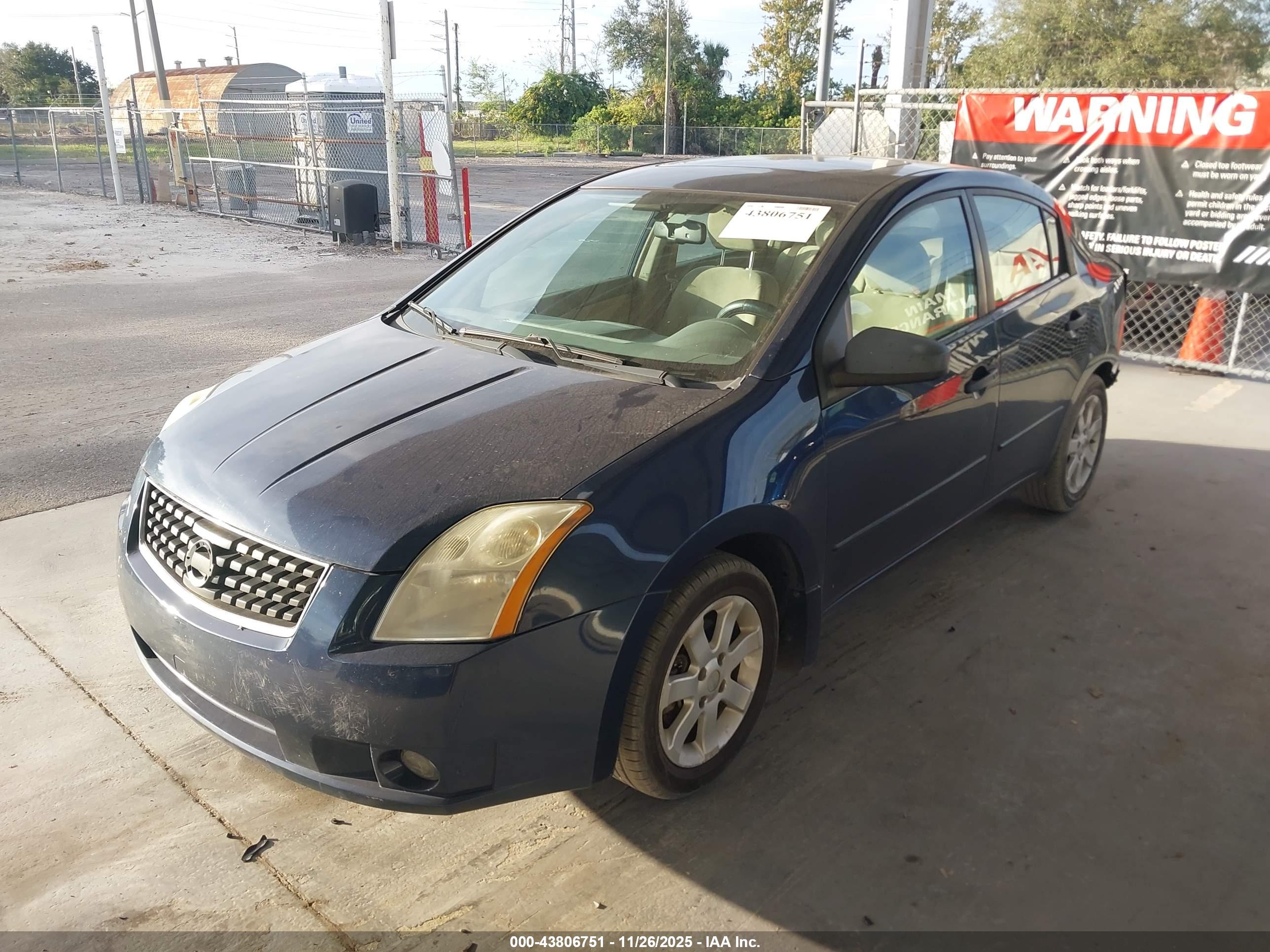 NISSAN SENTRA image 2