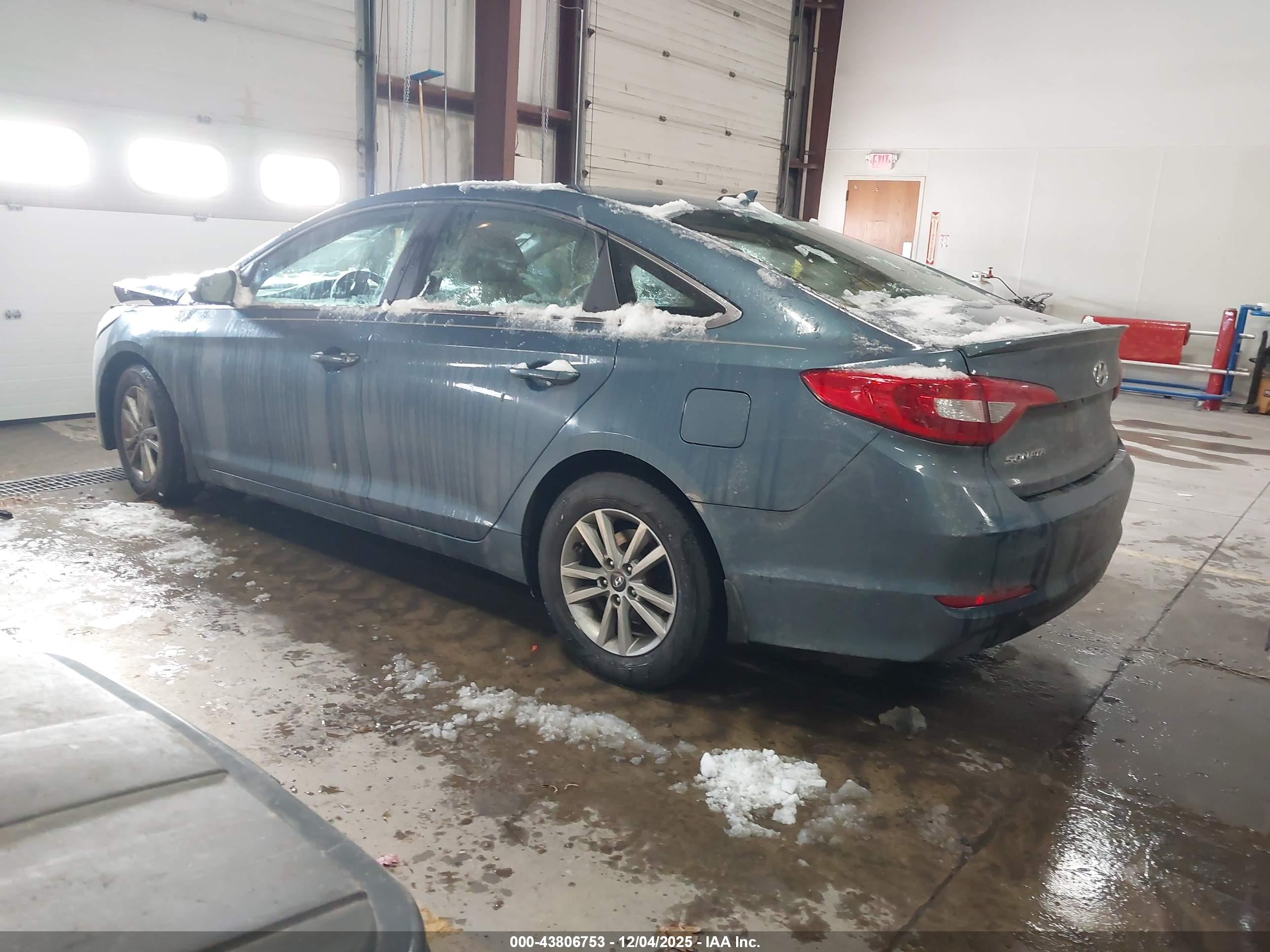 HYUNDAI SONATA image 3