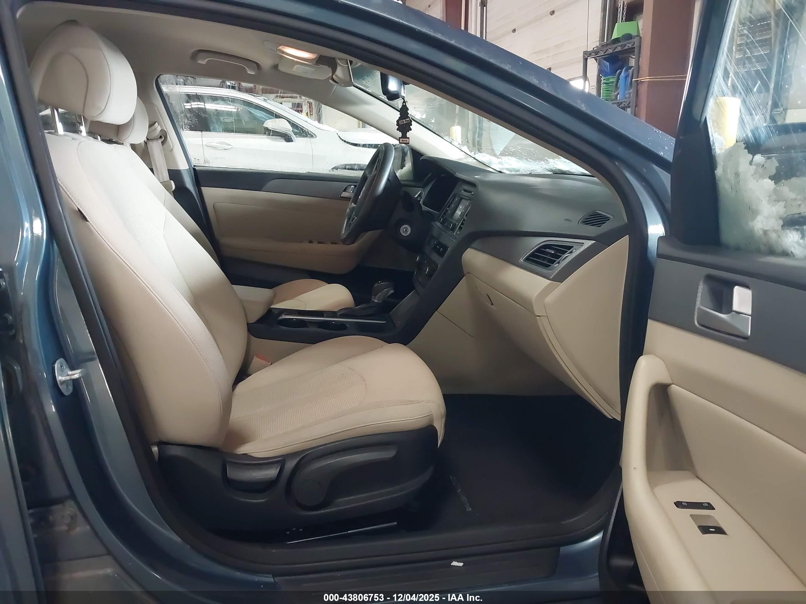 HYUNDAI SONATA image 5