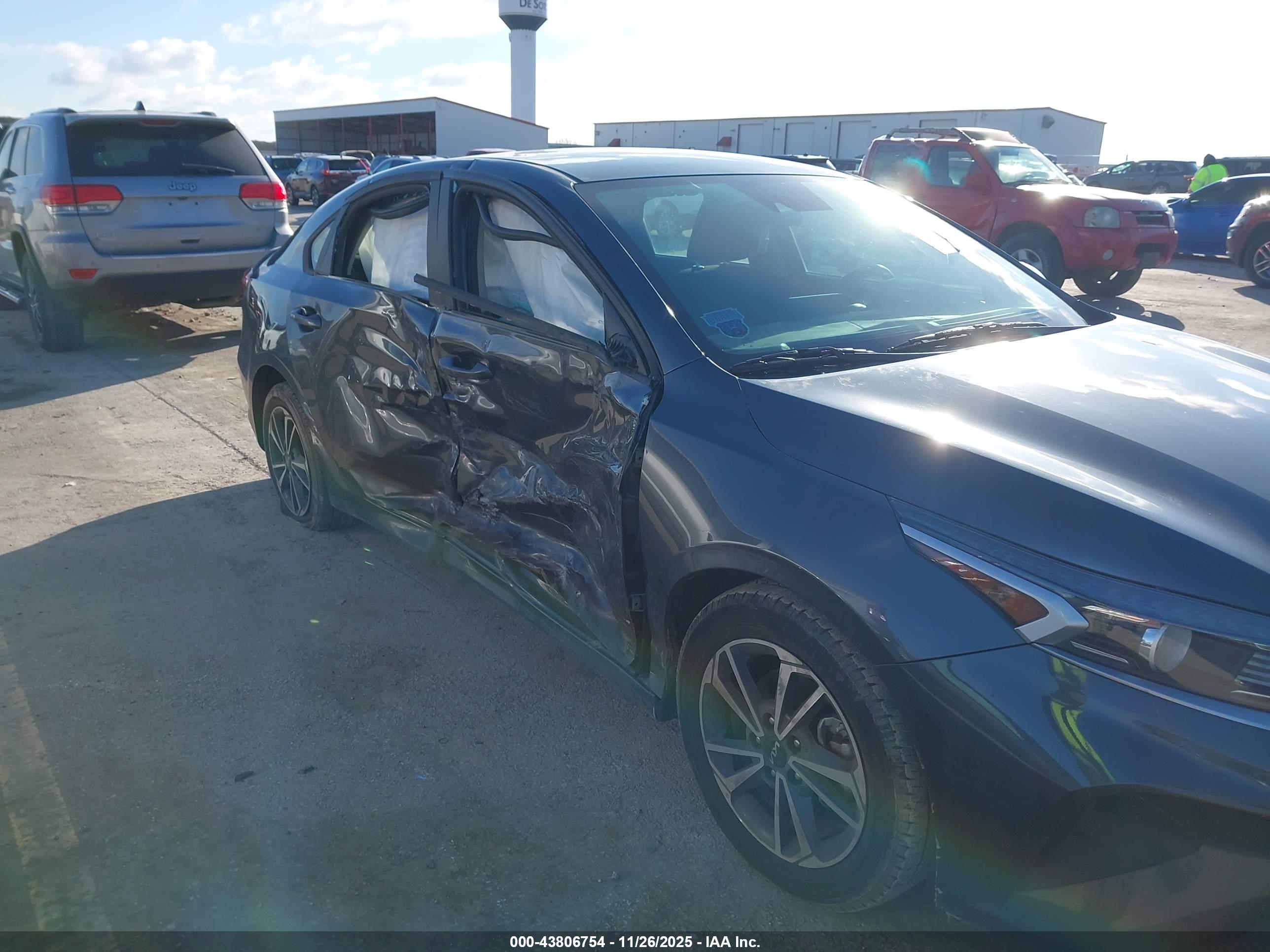 KIA FORTE image 6