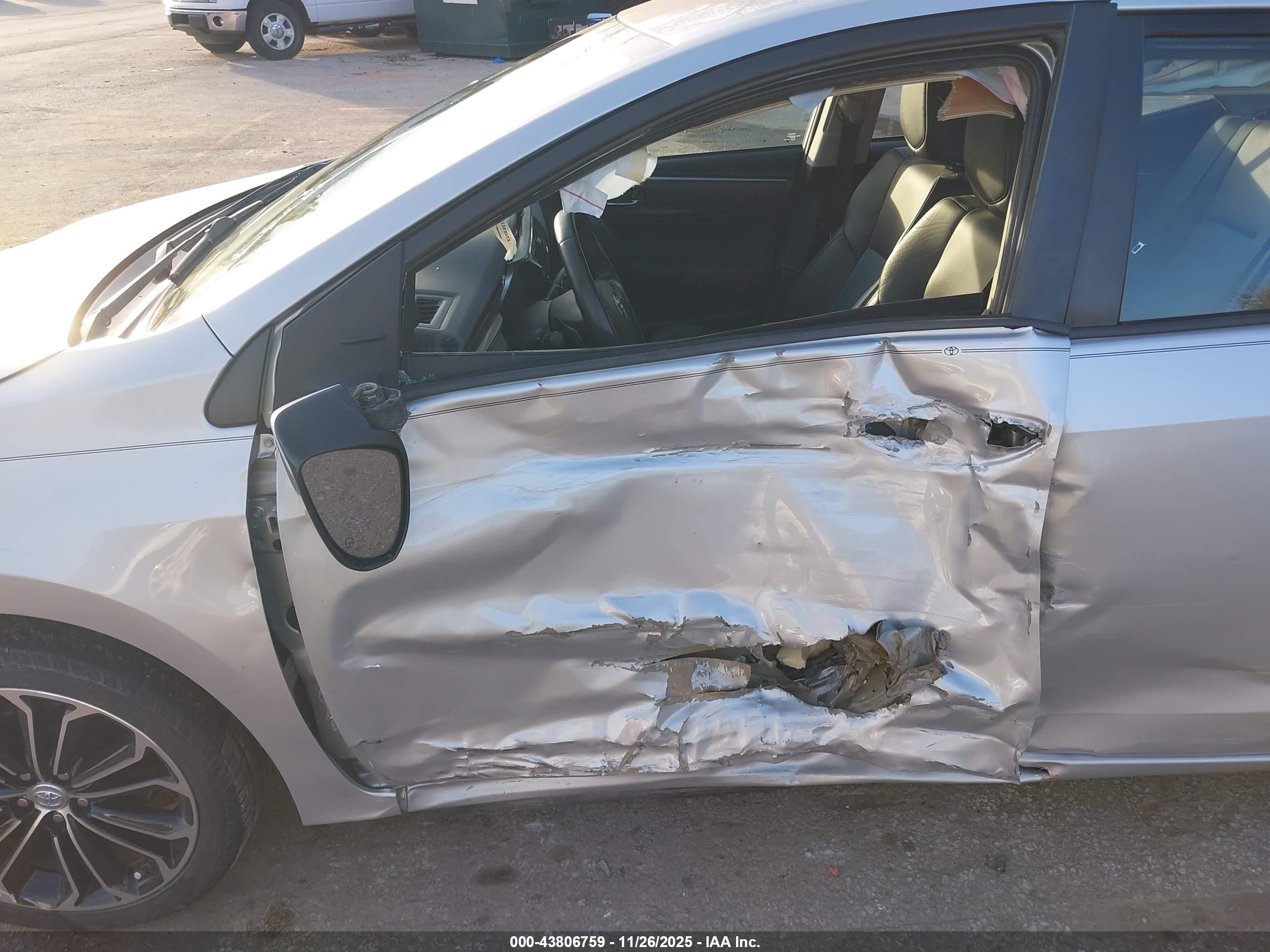 TOYOTA COROLLA image 6
