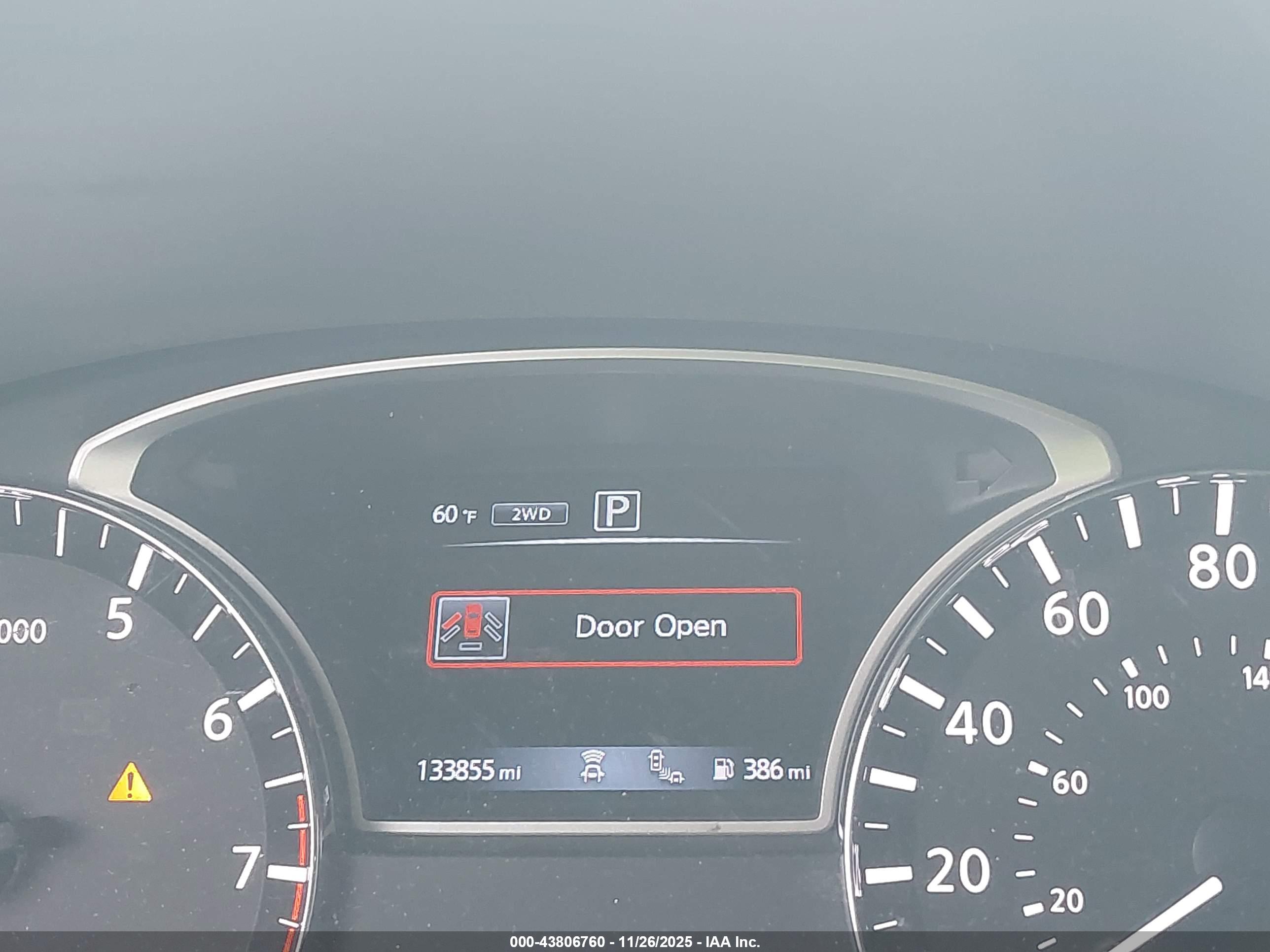 NISSAN PATHFINDER image 7