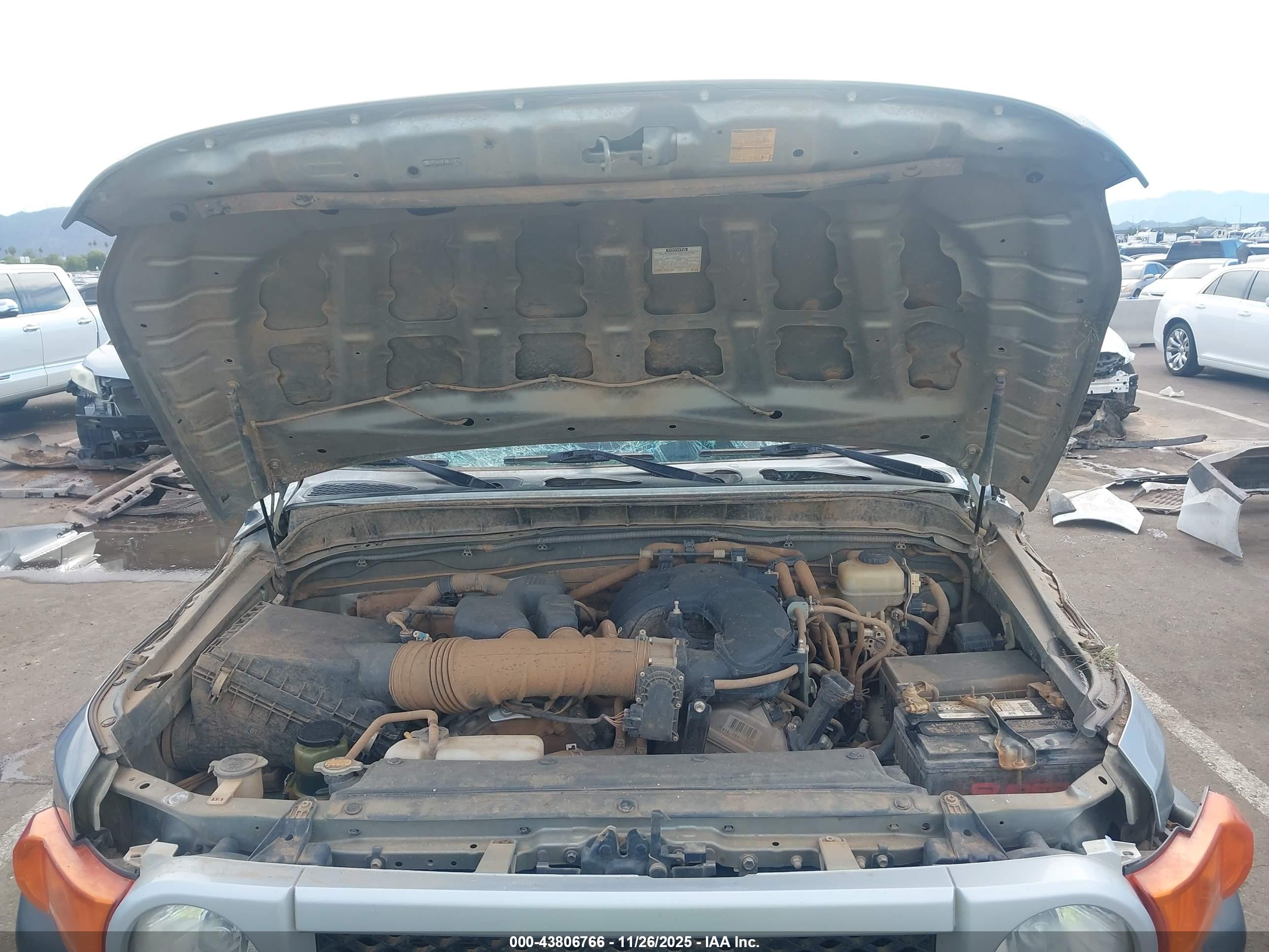 TOYOTA FJ image 10