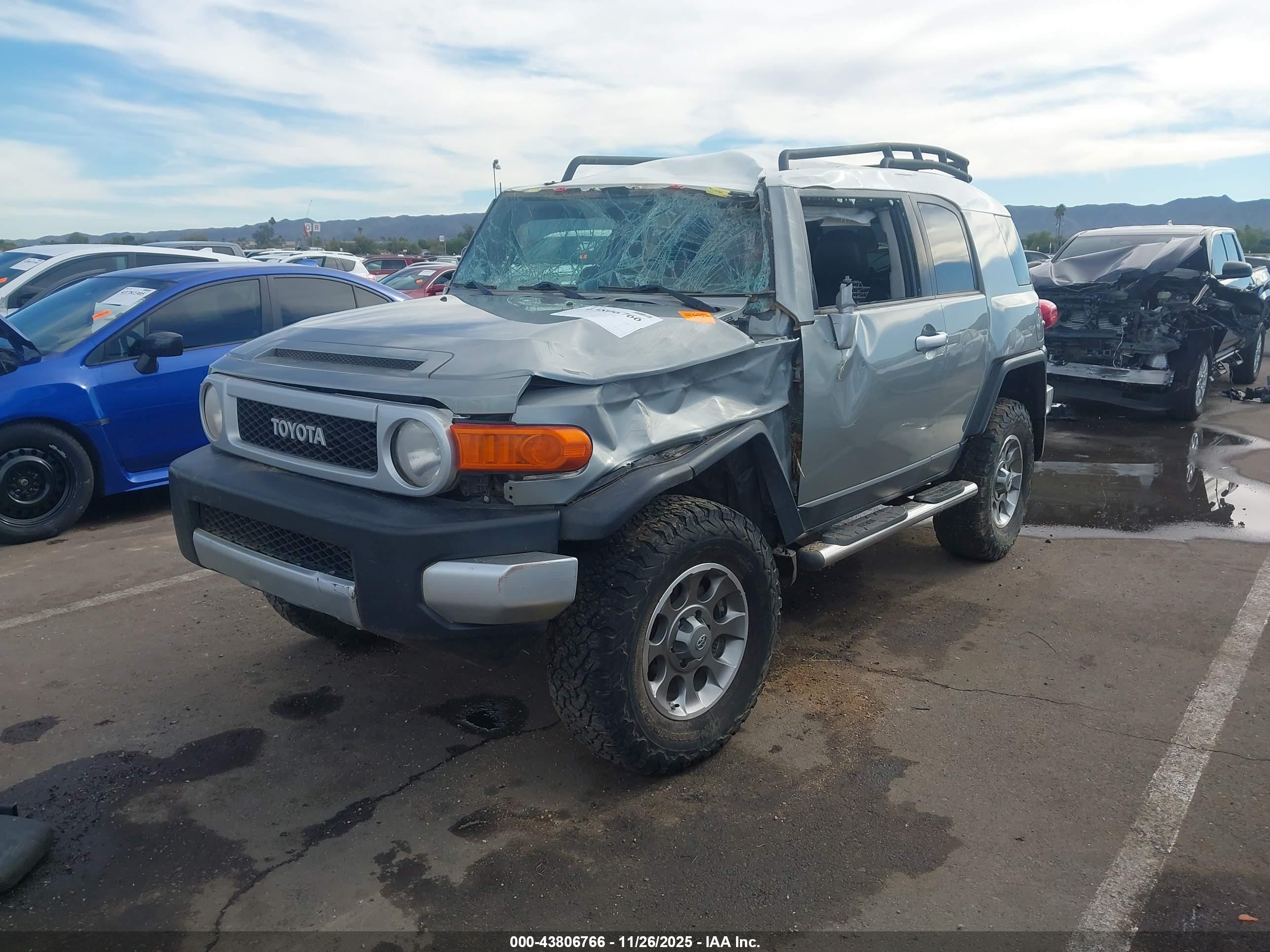 TOYOTA FJ image 6