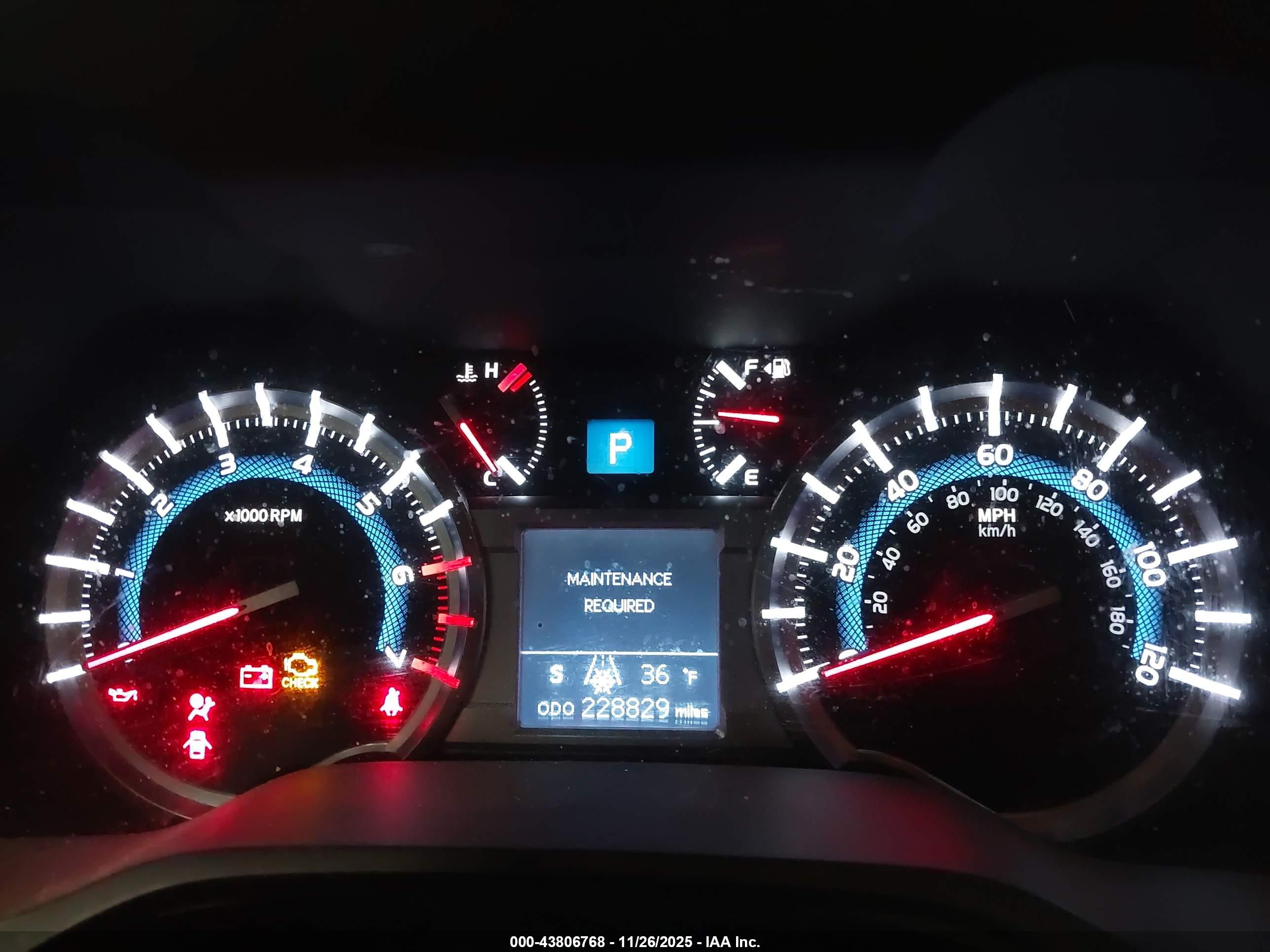 TOYOTA 4RUNNER image 7