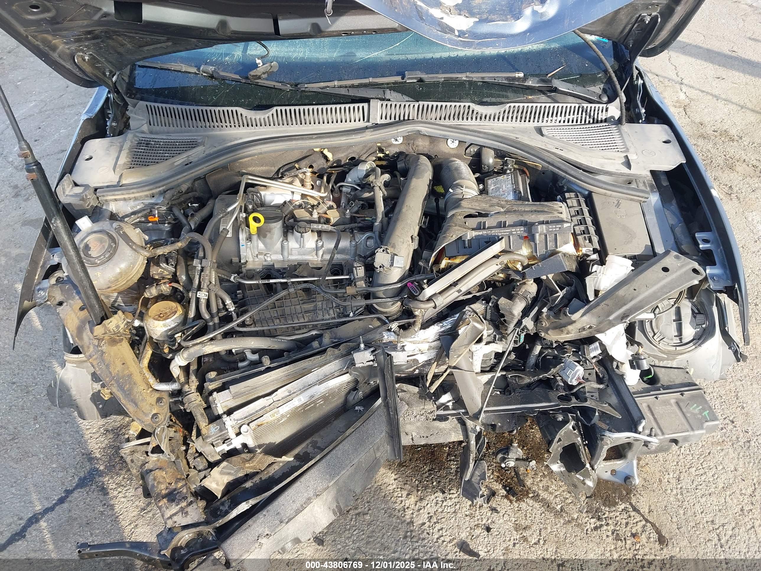 VOLKSWAGEN JETTA image 10