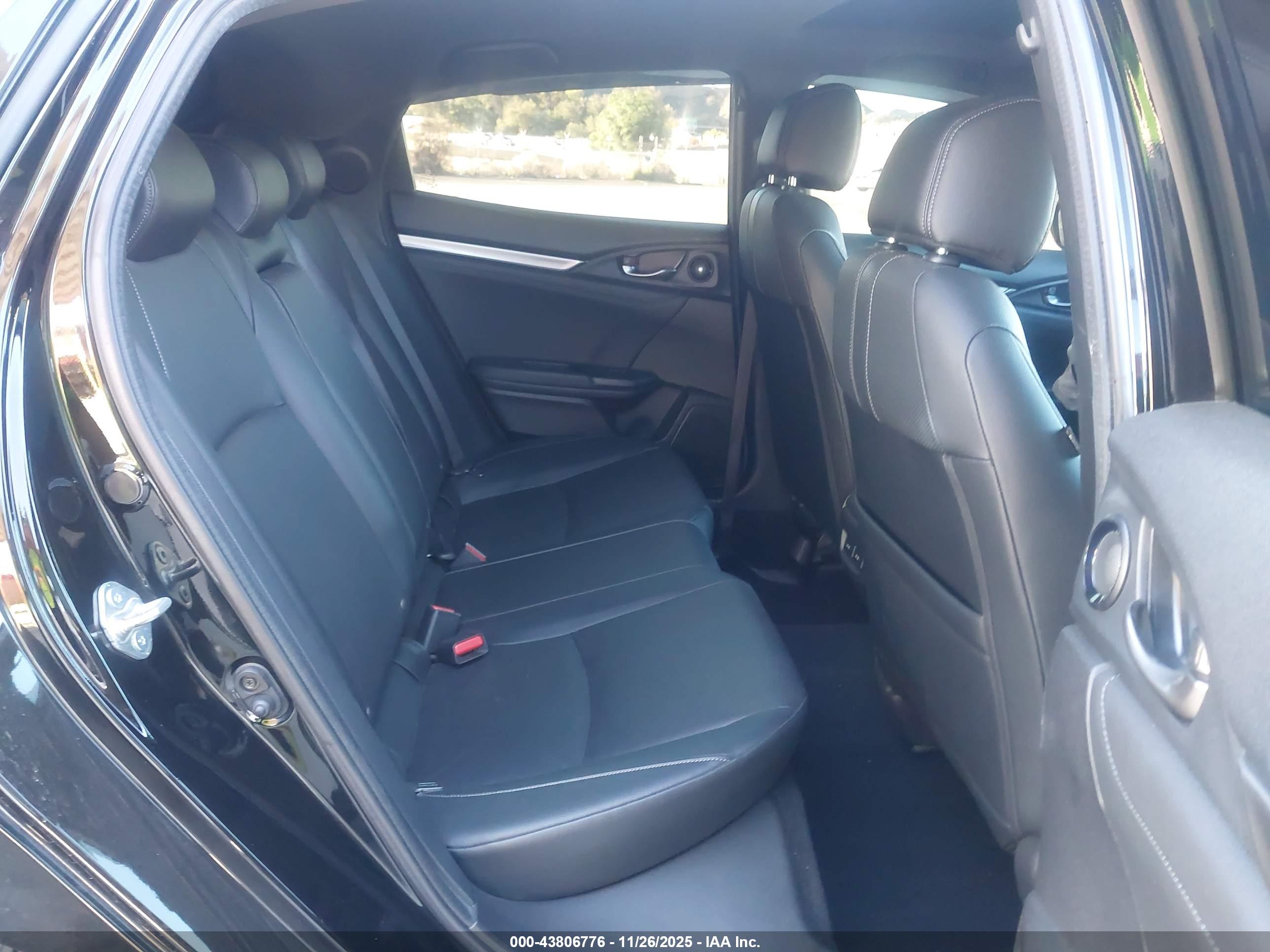 HONDA CIVIC image 8