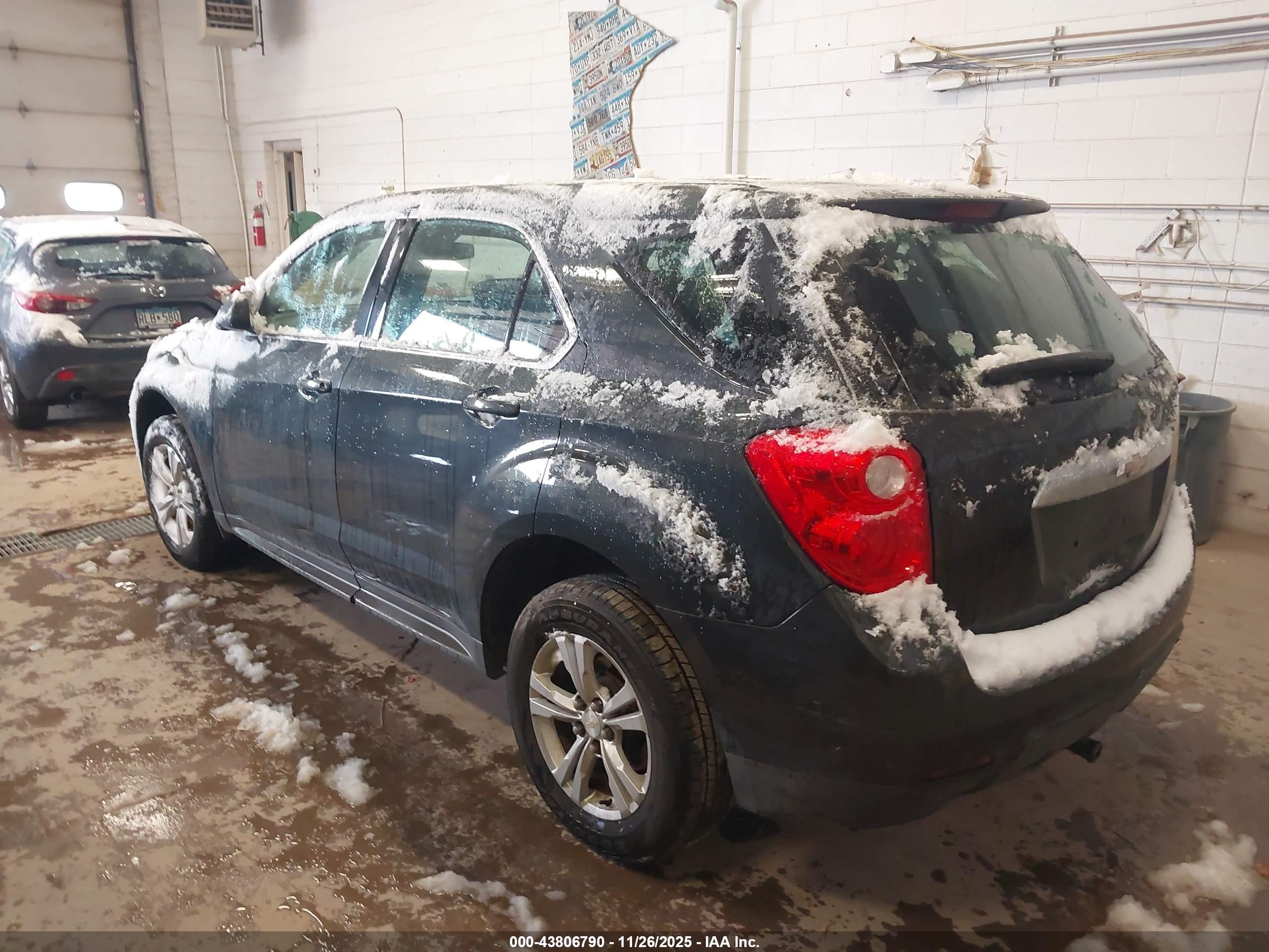 CHEVROLET EQUINOX image 3