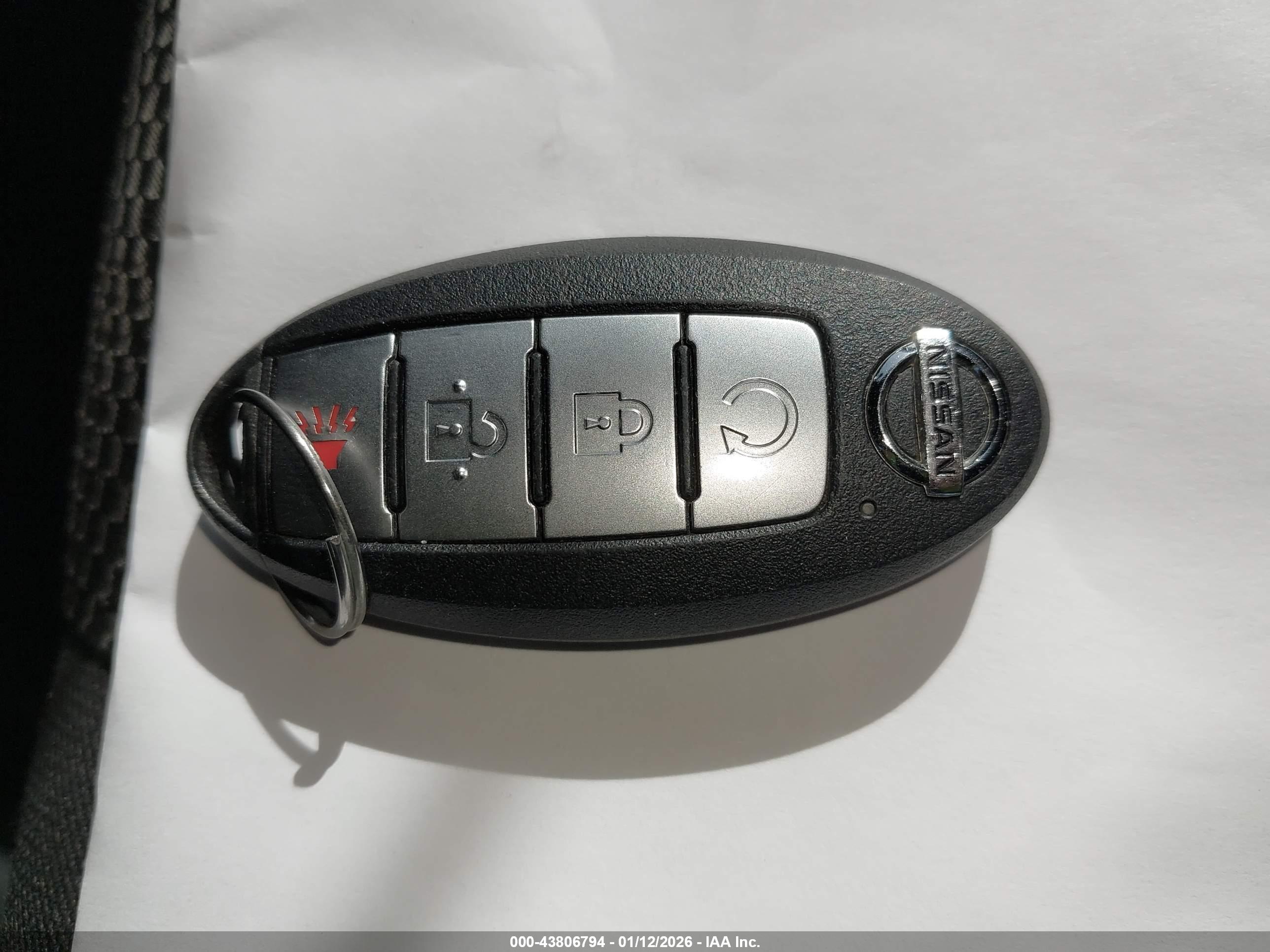 NISSAN ROGUE image 11