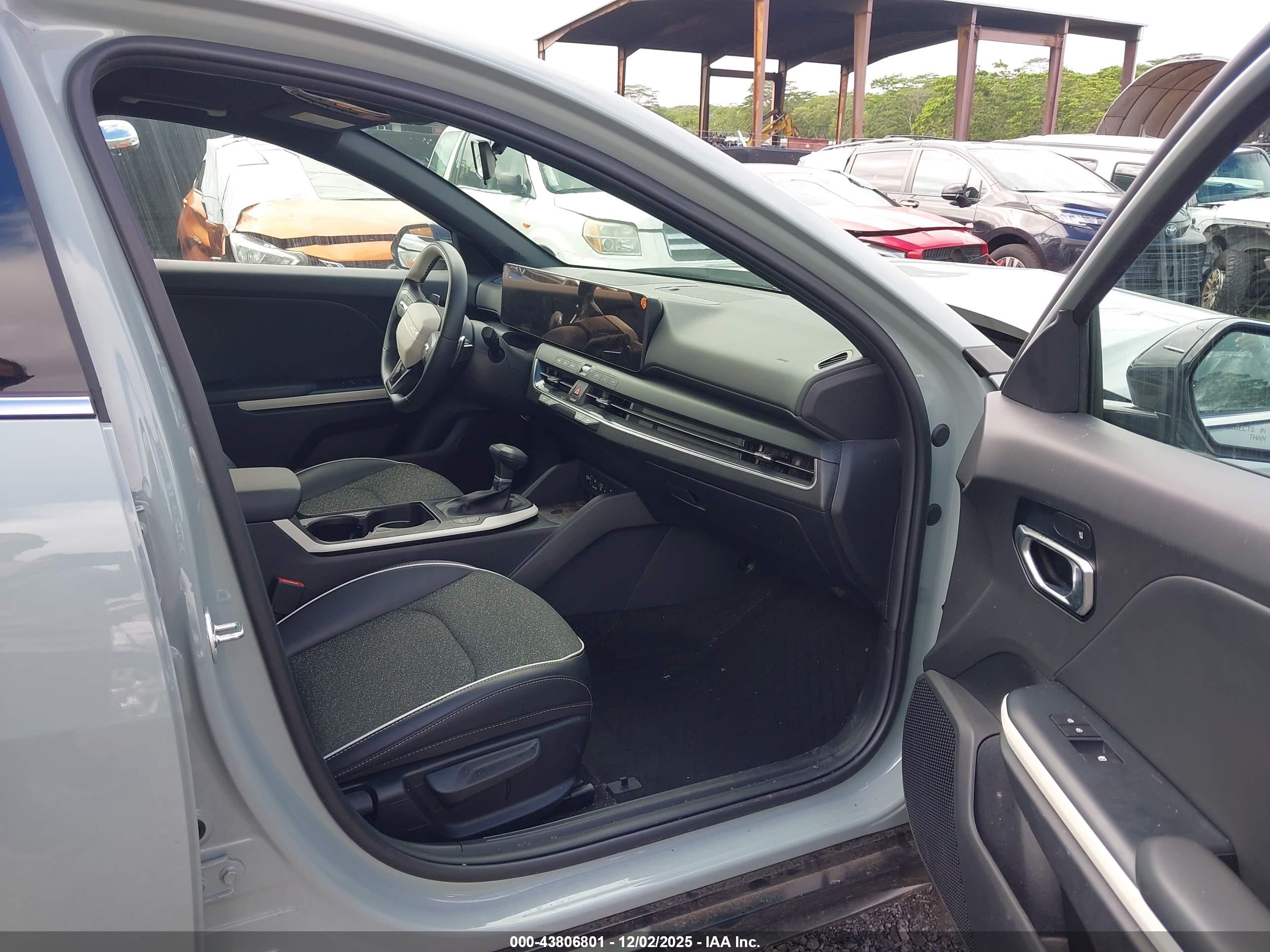 KIA K4 image 5