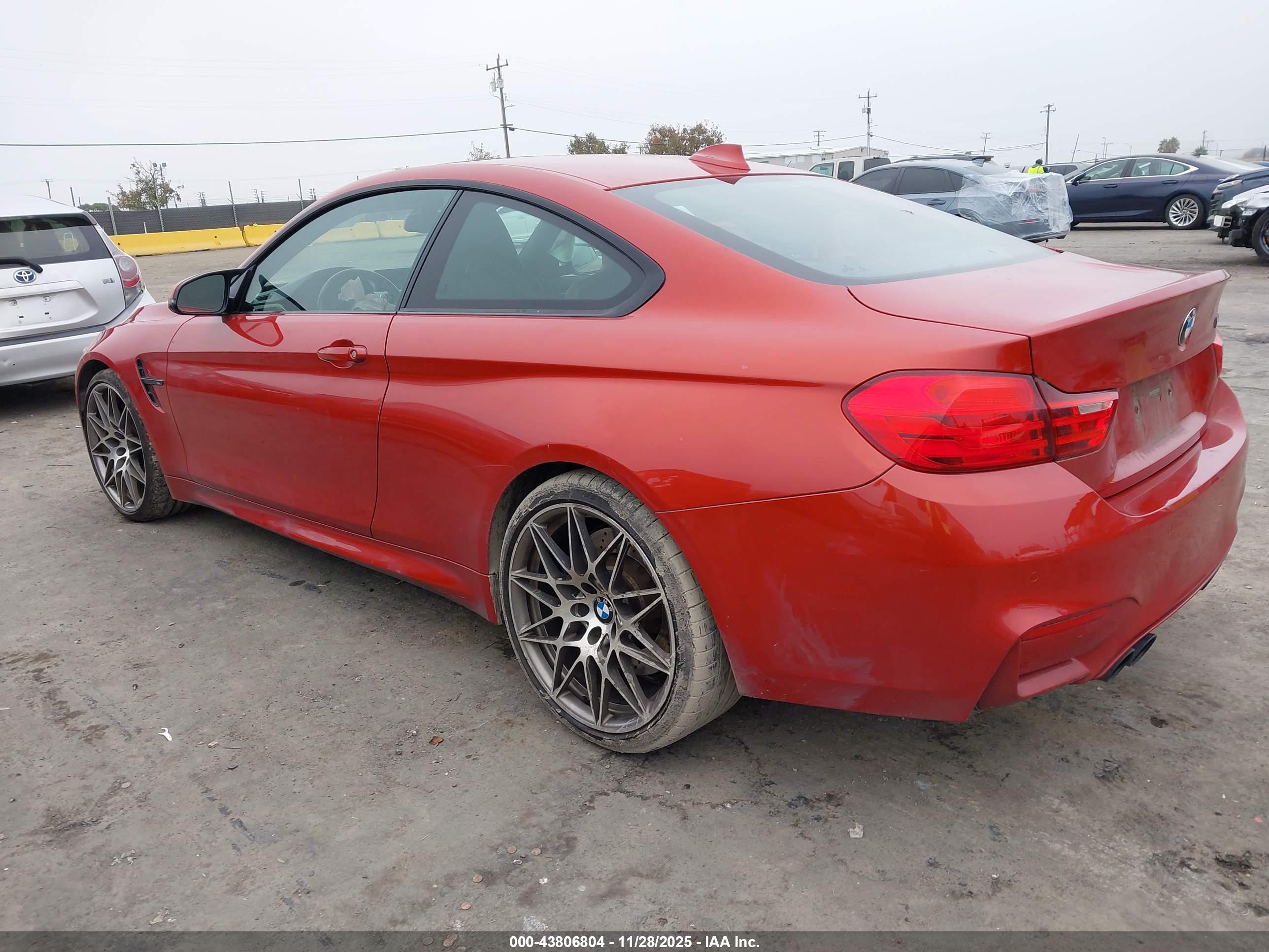 BMW M4 image 3