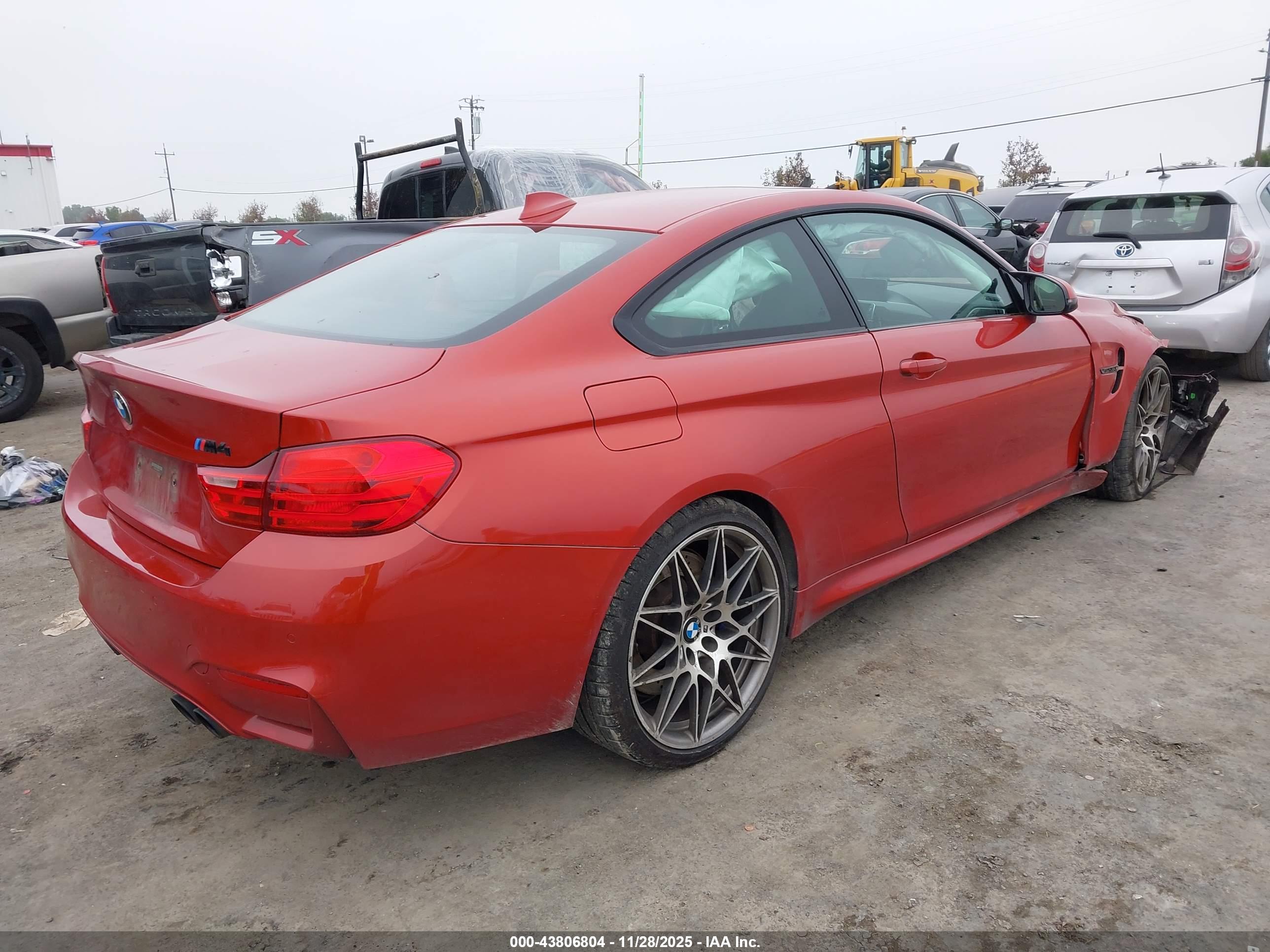 BMW M4 image 4
