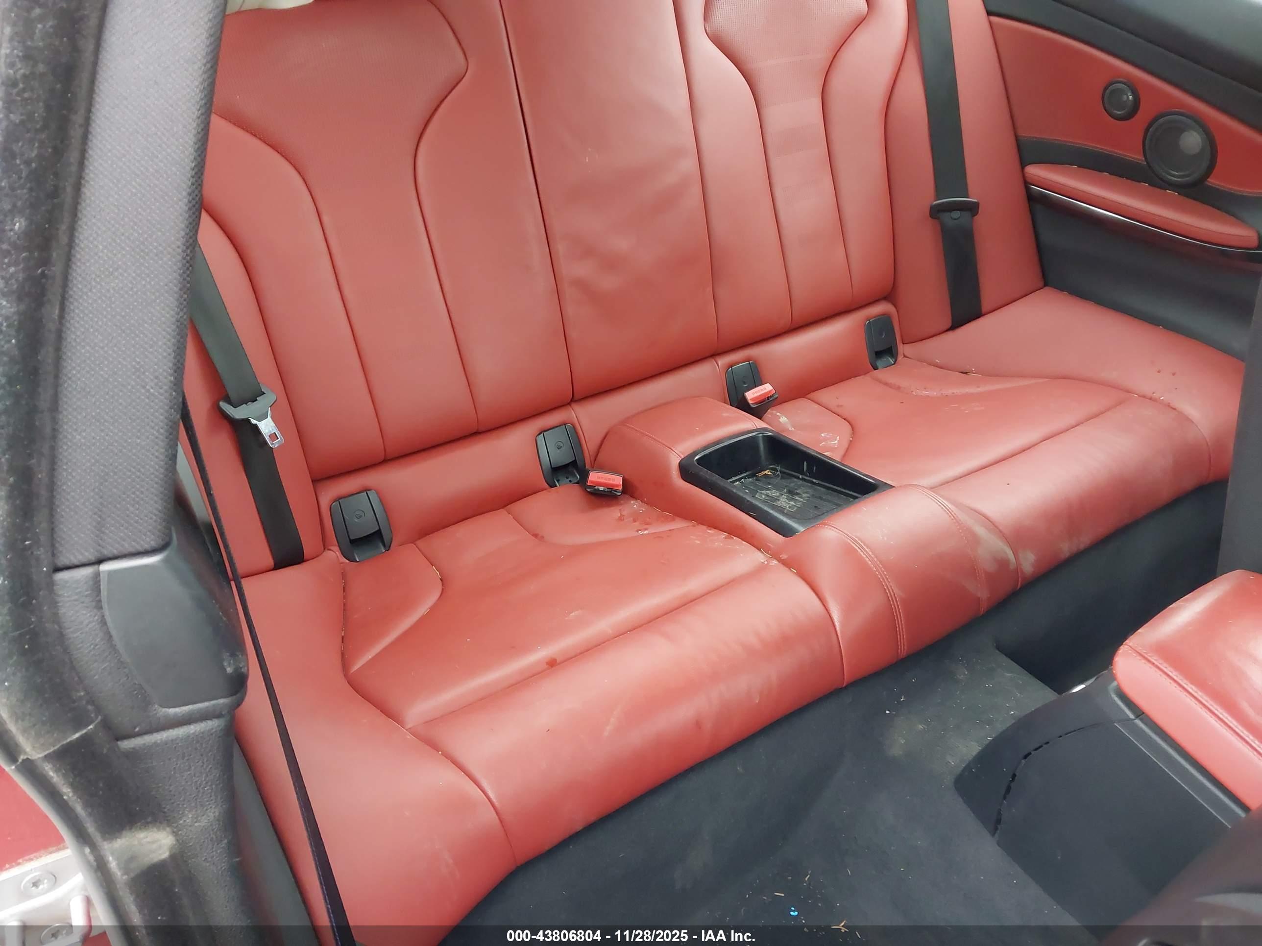 BMW M4 image 8