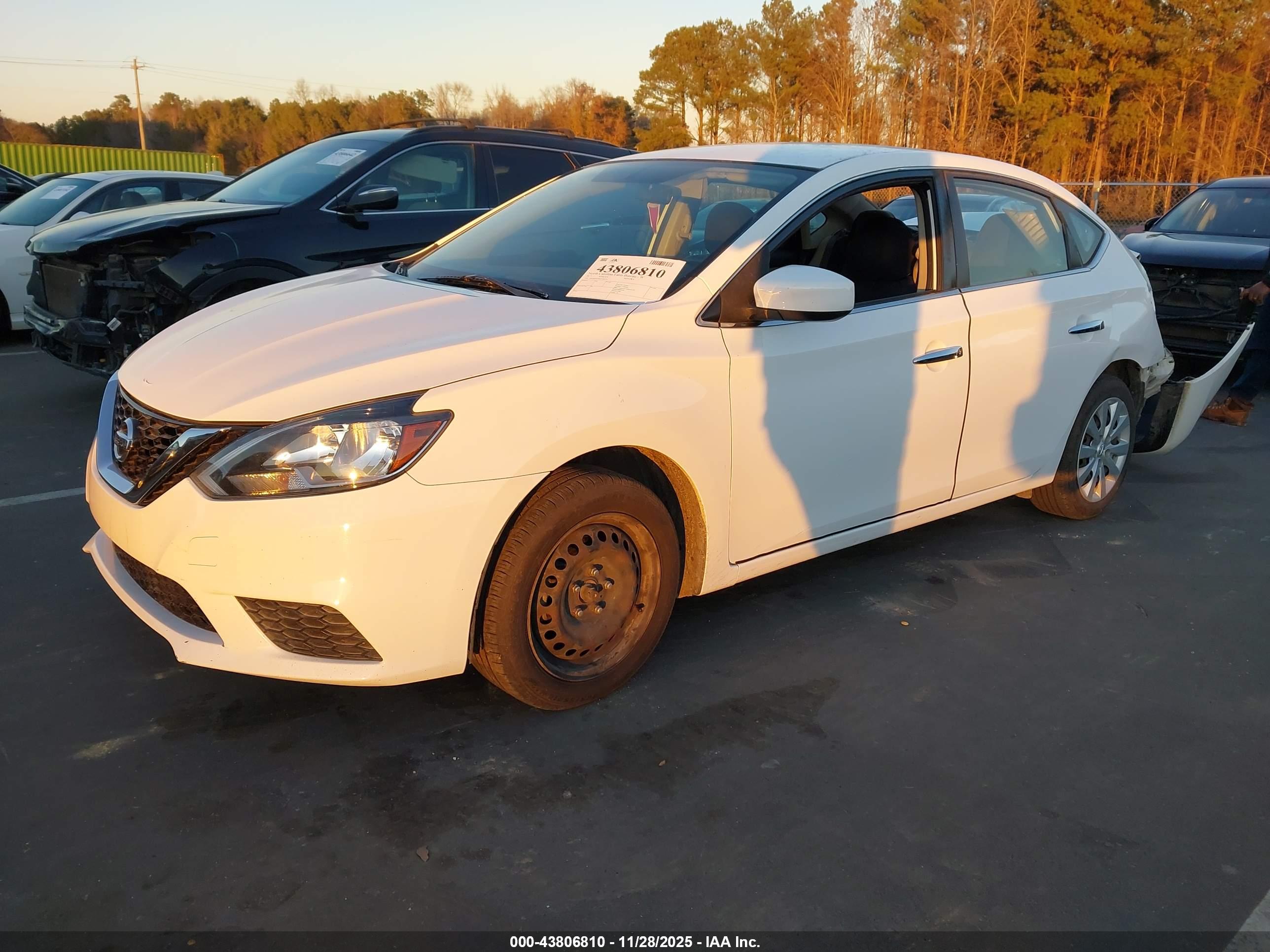 NISSAN SENTRA image 2