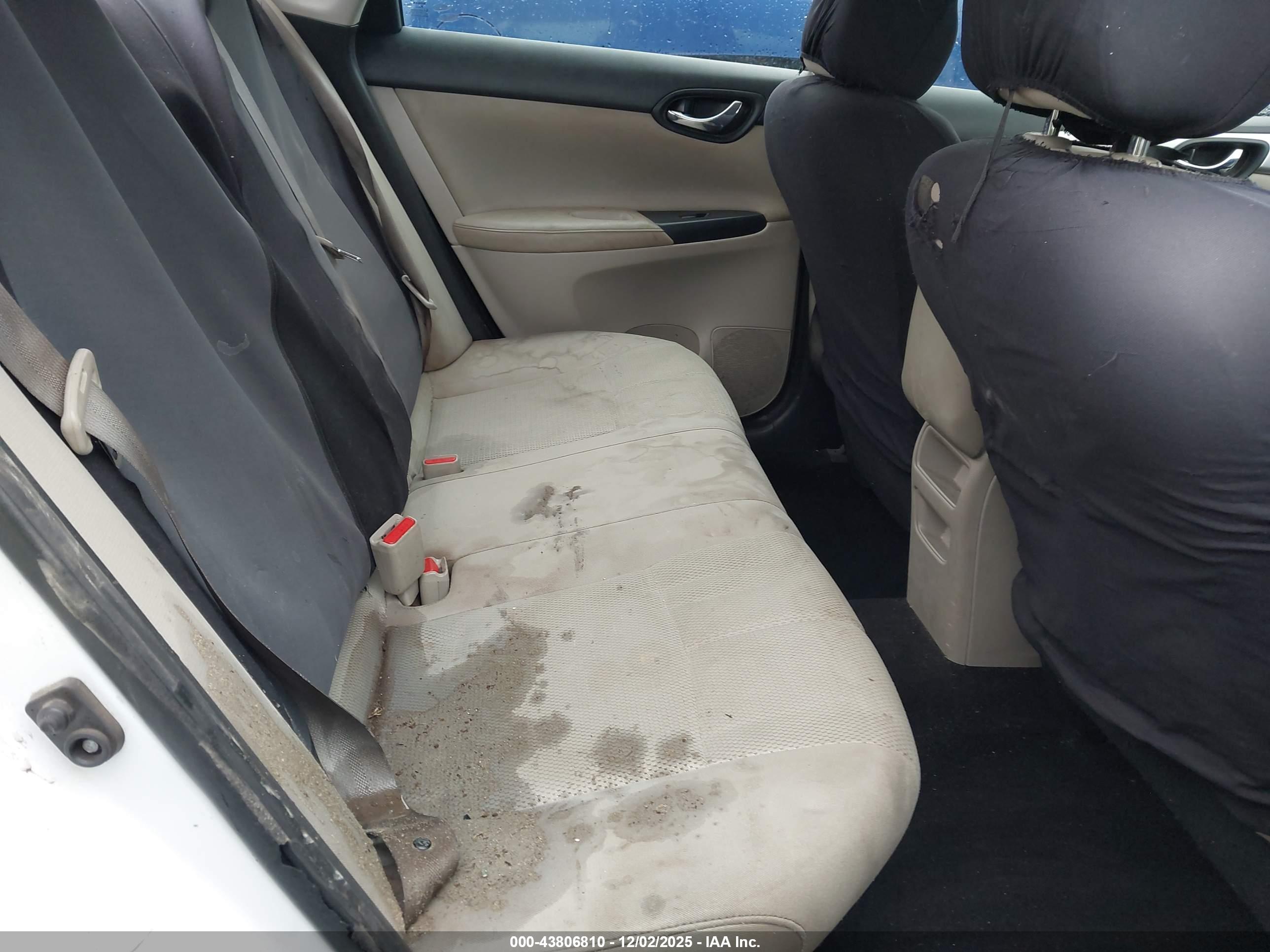 NISSAN SENTRA image 8