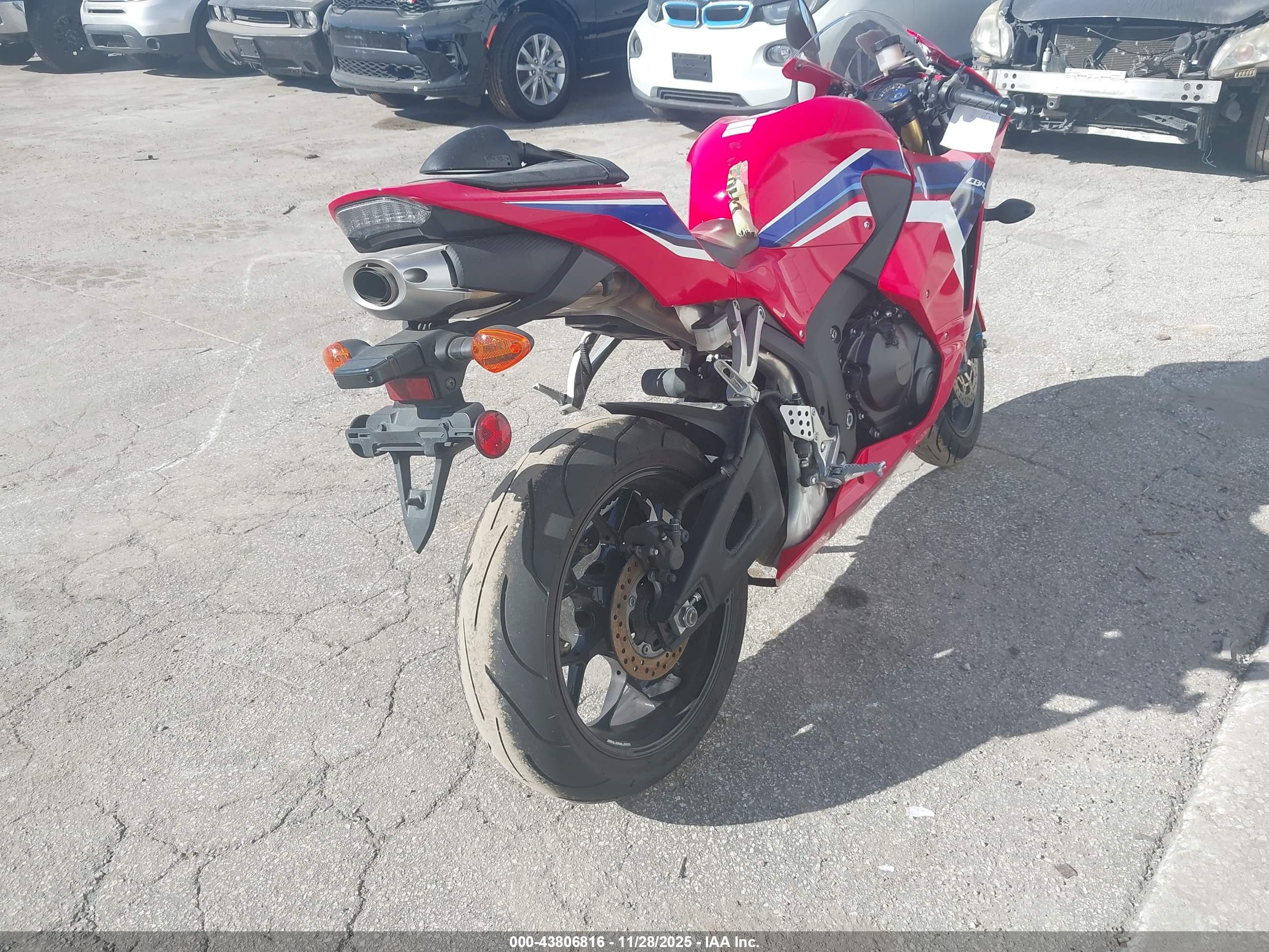 HONDA CBR600 image 4