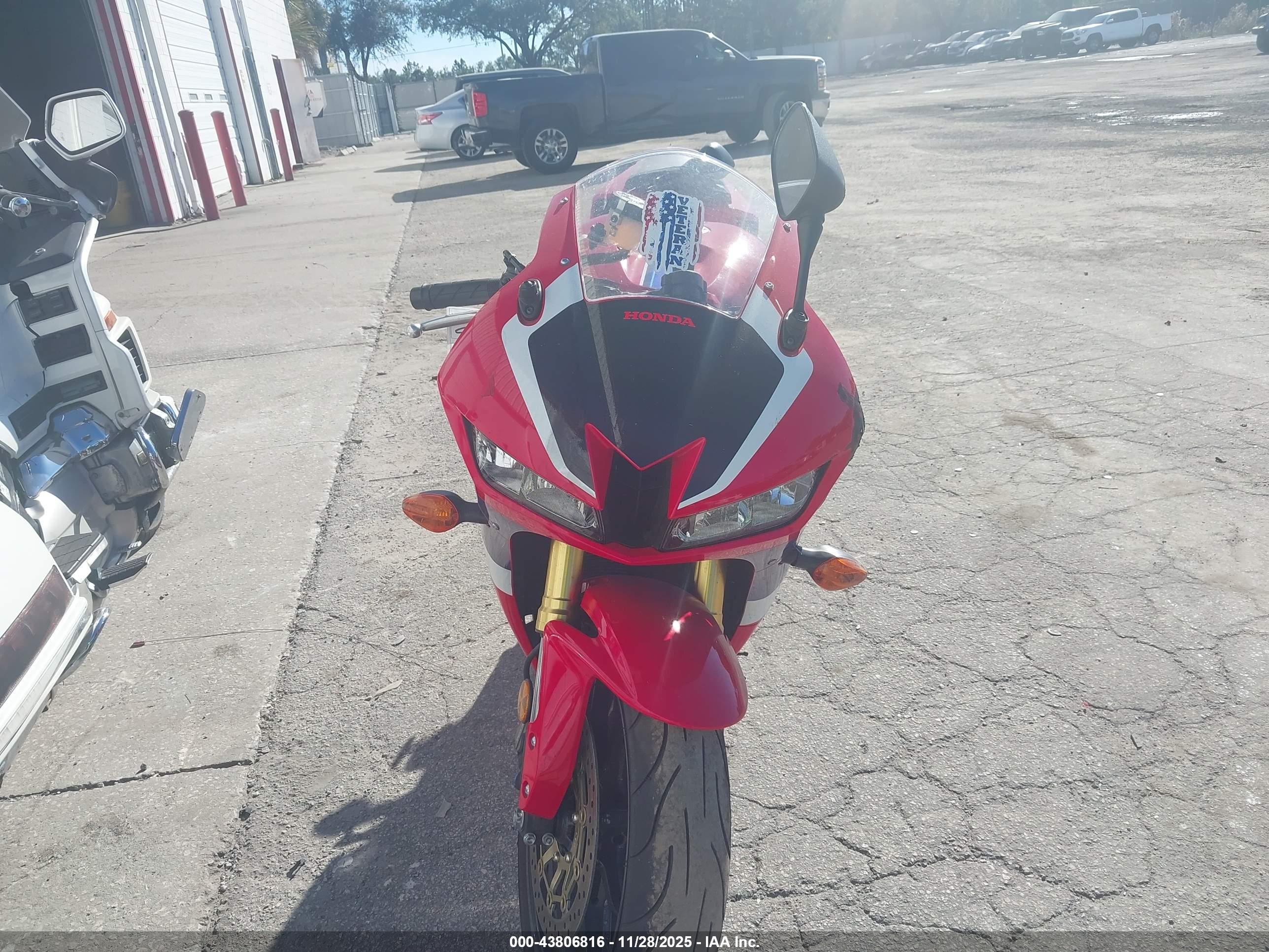 HONDA CBR600 image 5