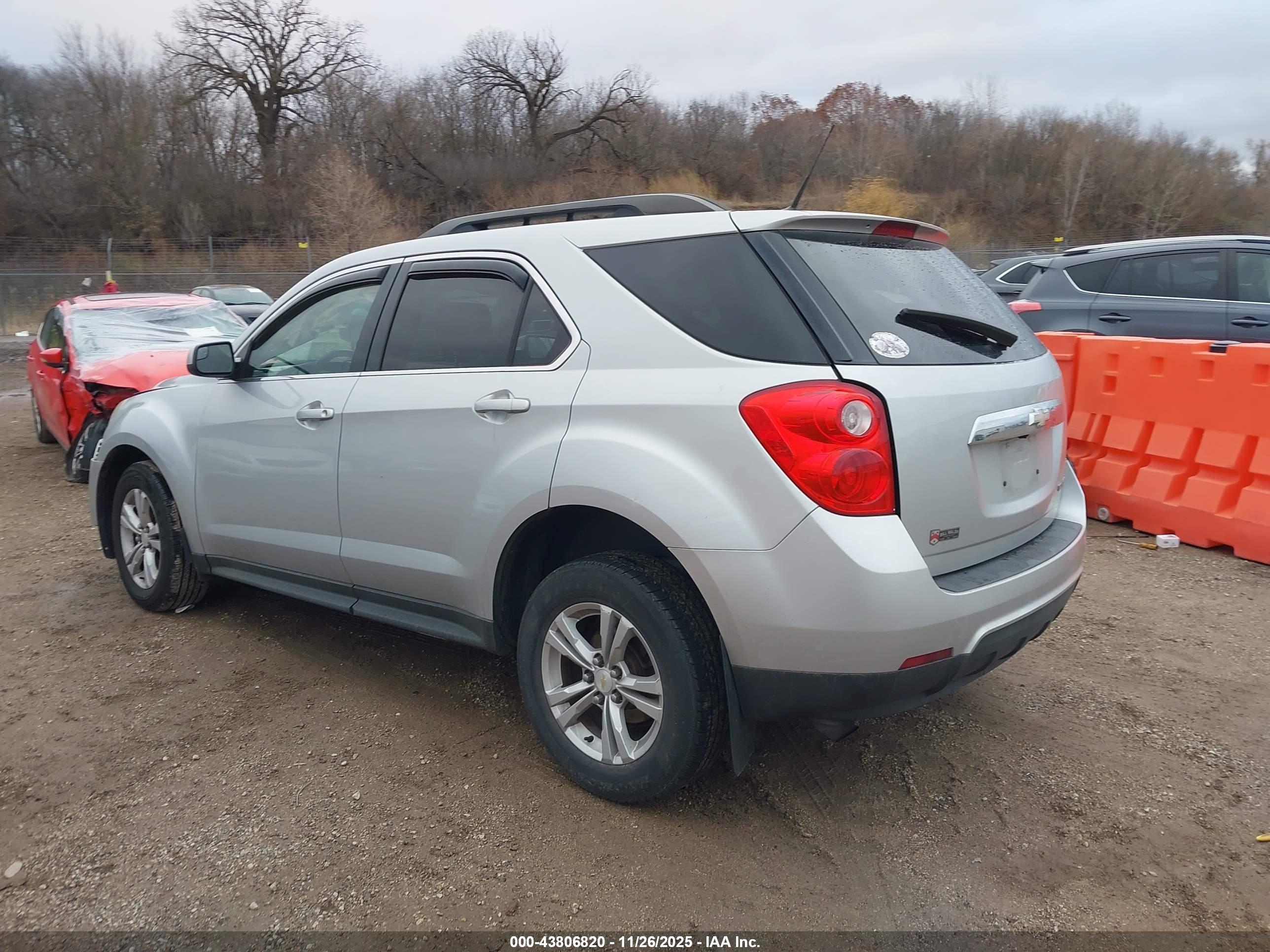 CHEVROLET EQUINOX image 3