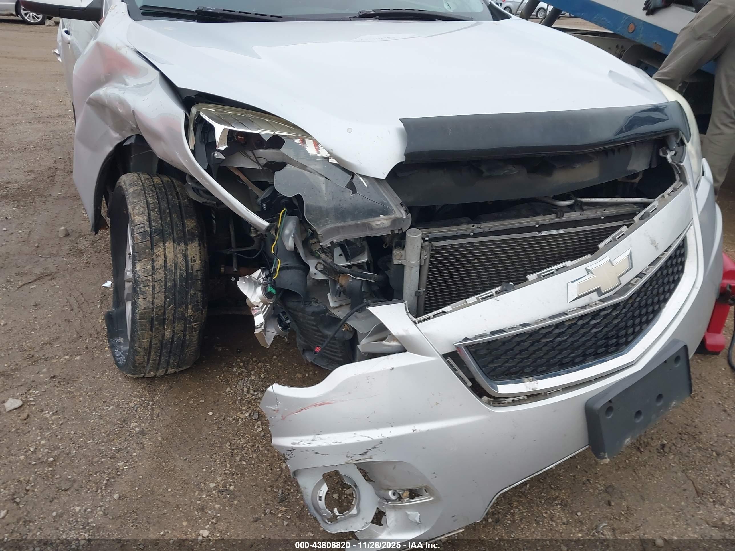 CHEVROLET EQUINOX image 6
