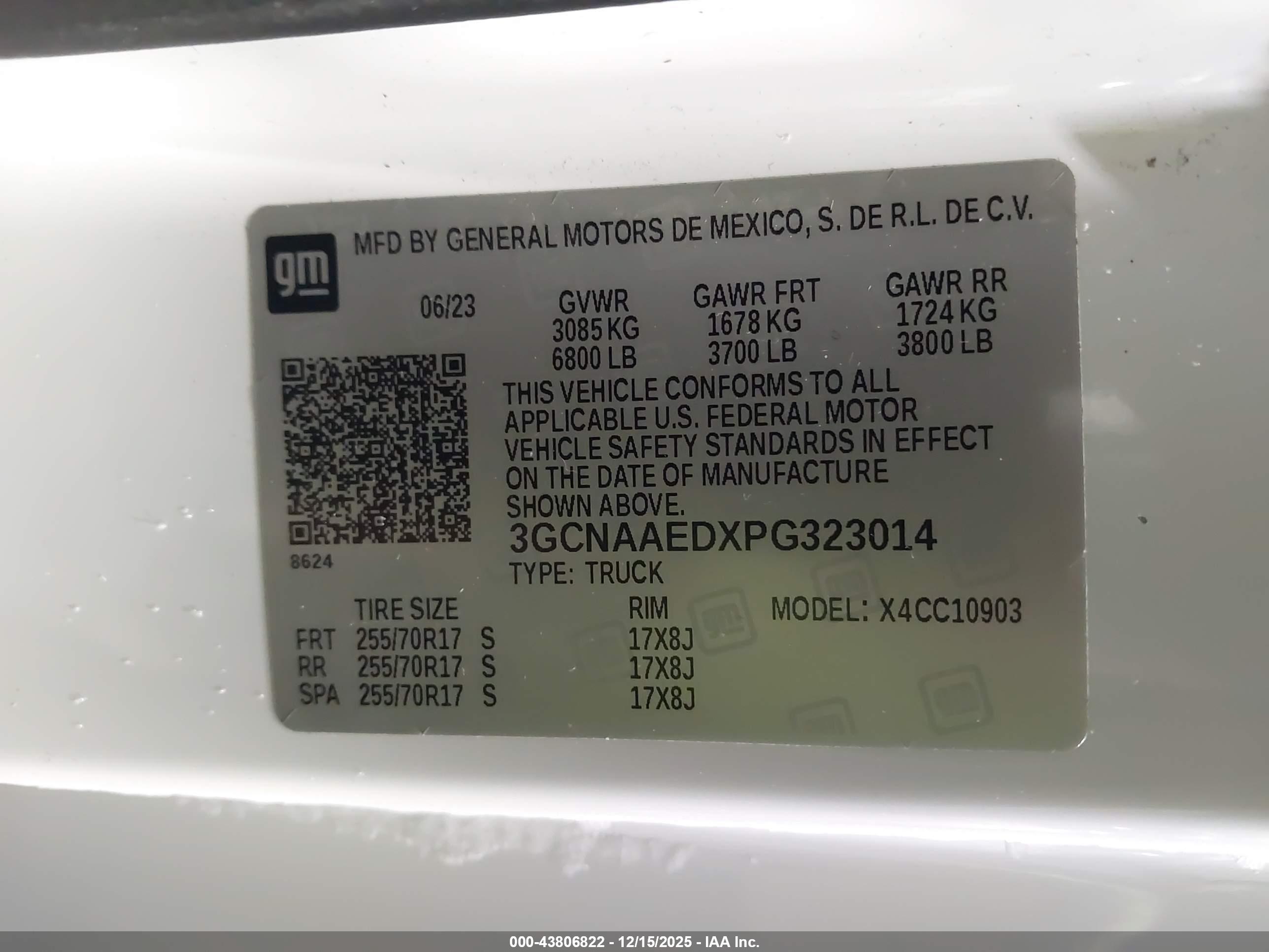 CHEVROLET SILVERADO image 9