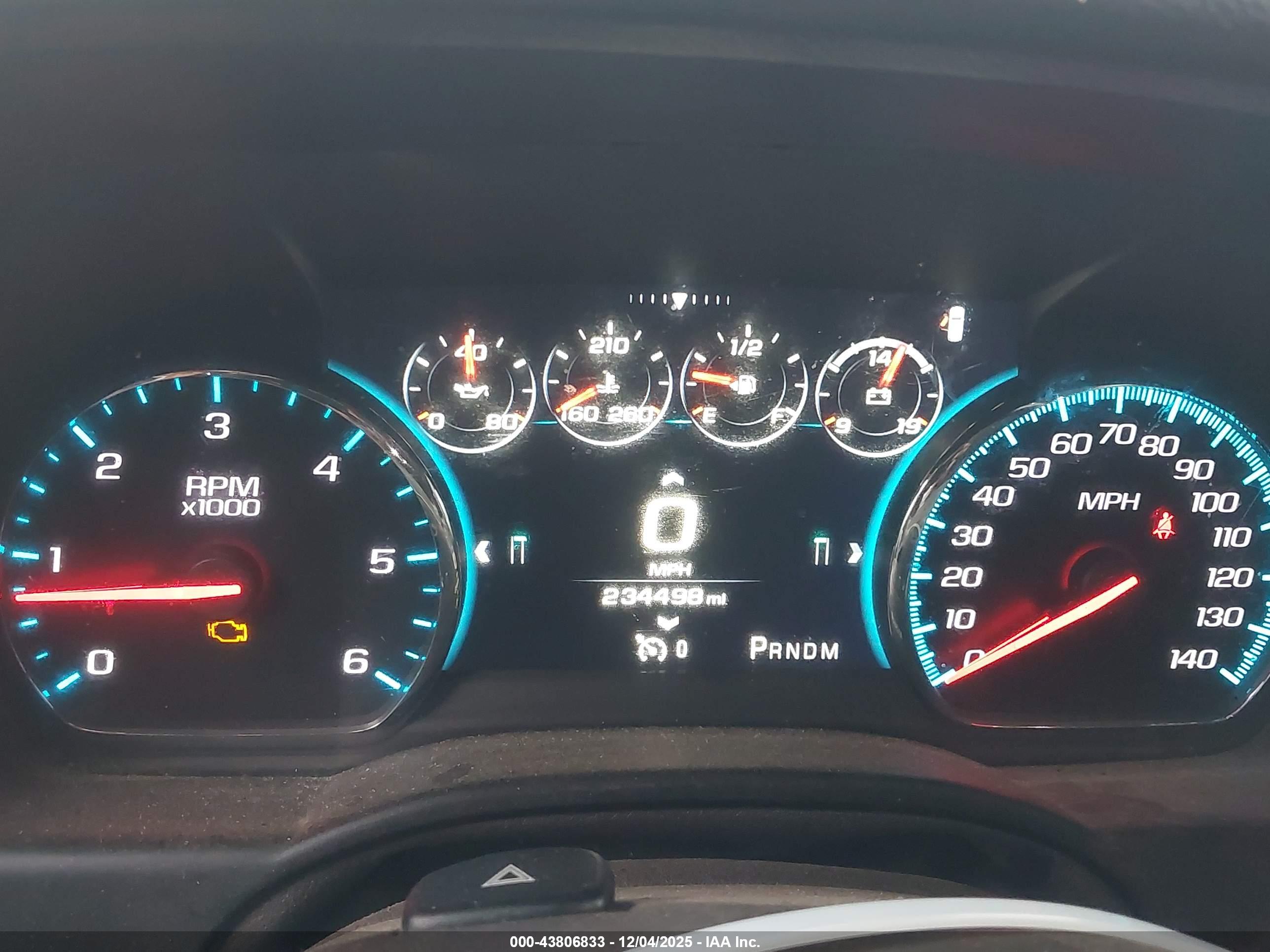 CHEVROLET SUBURBAN image 7