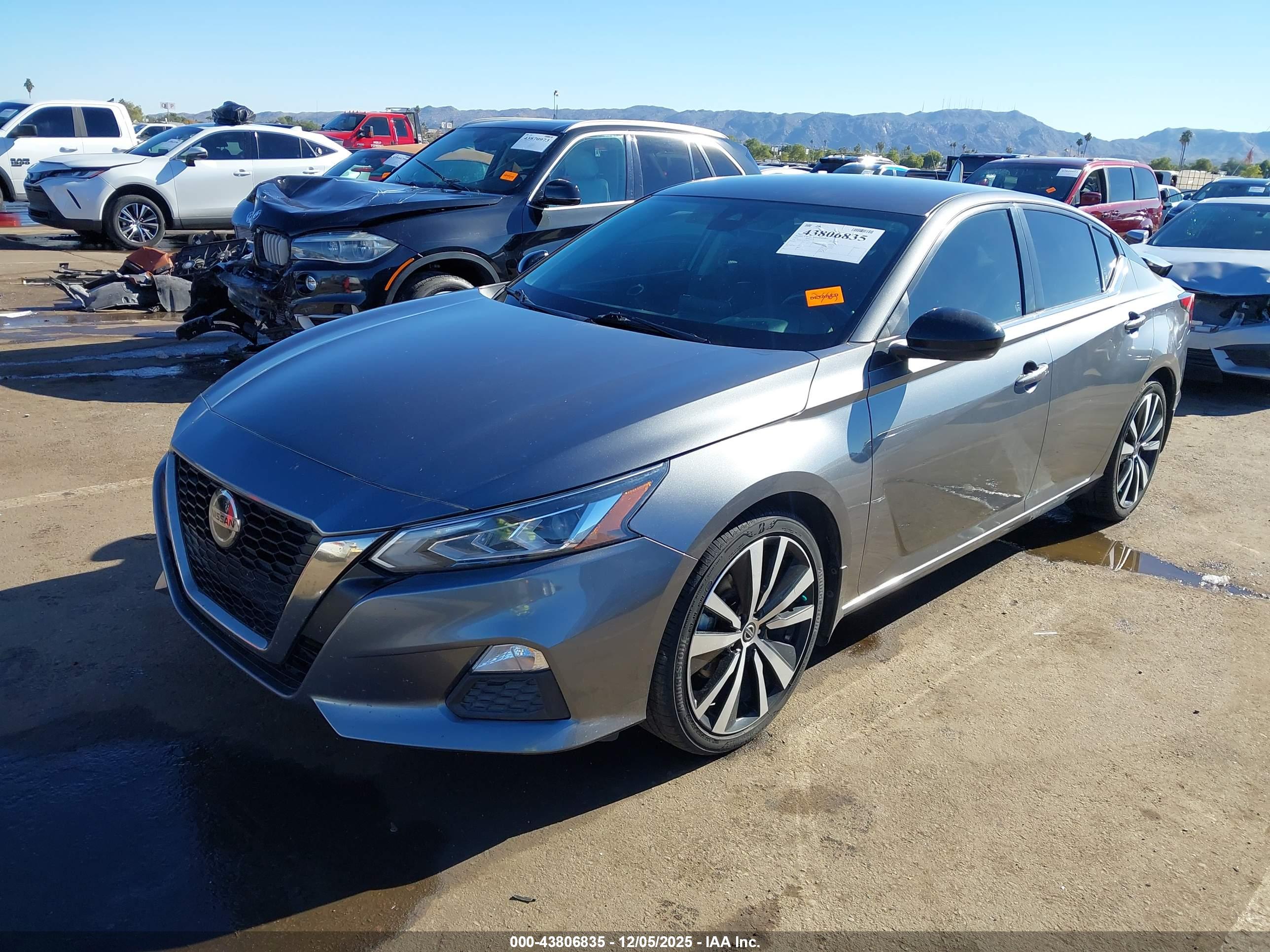 NISSAN ALTIMA image 2