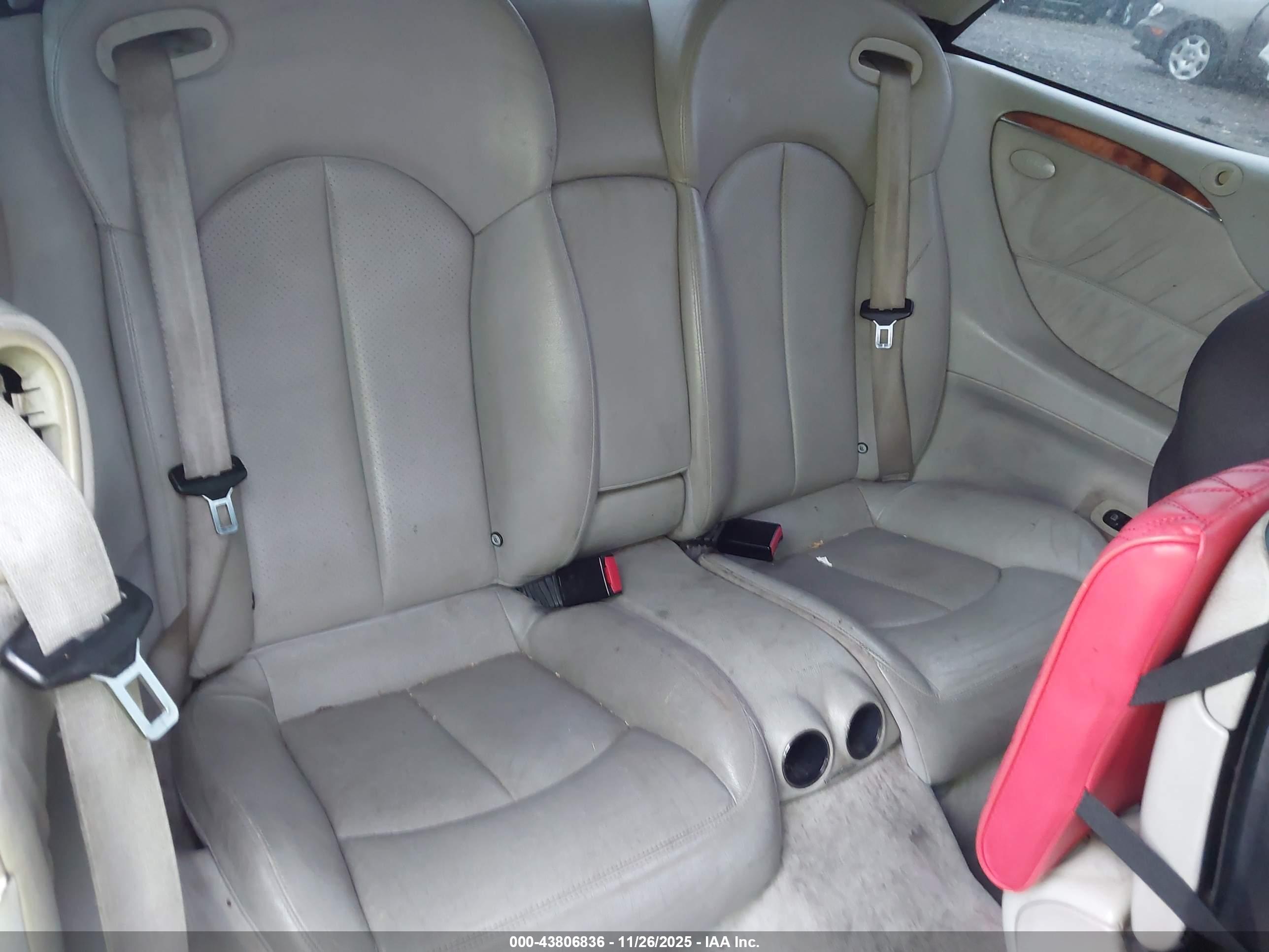 MERCEDES-BENZ CLK image 8
