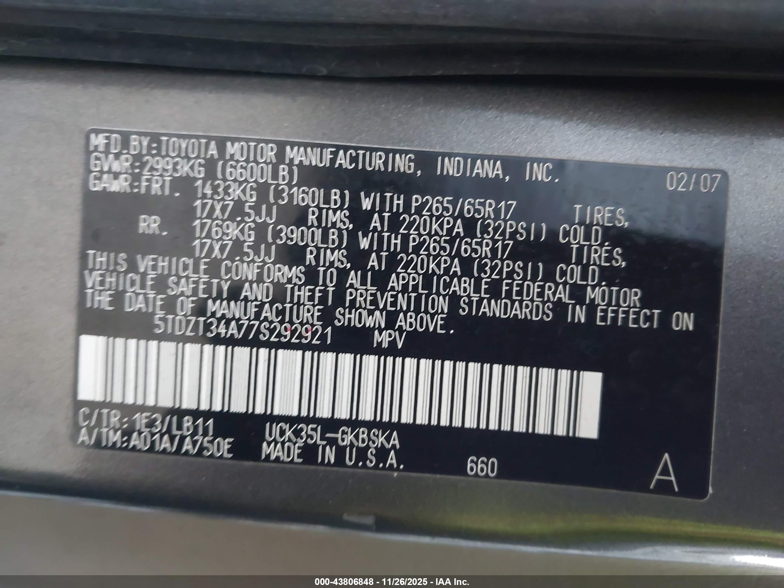 TOYOTA SEQUOIA image 9