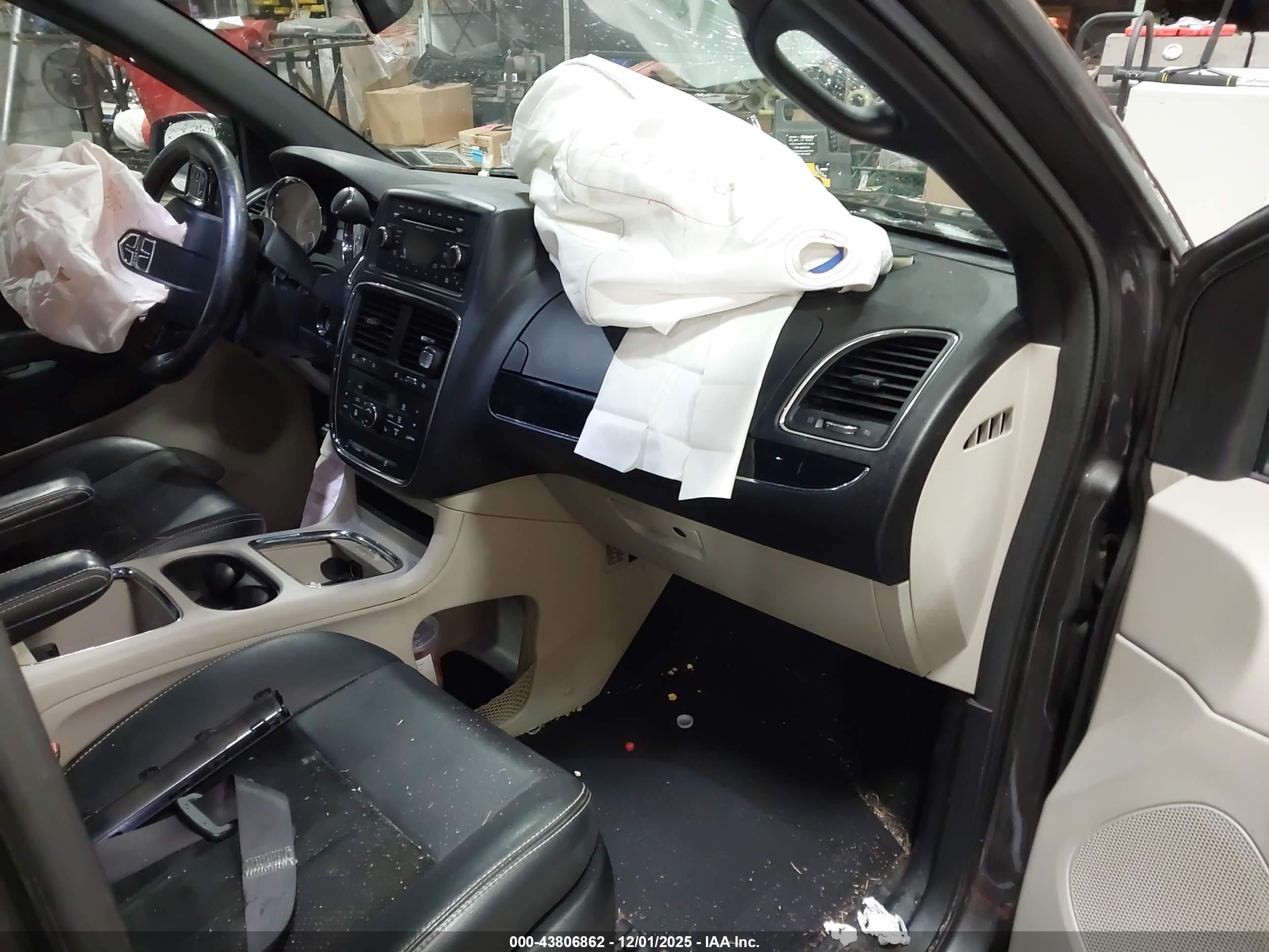 DODGE GRAND image 5