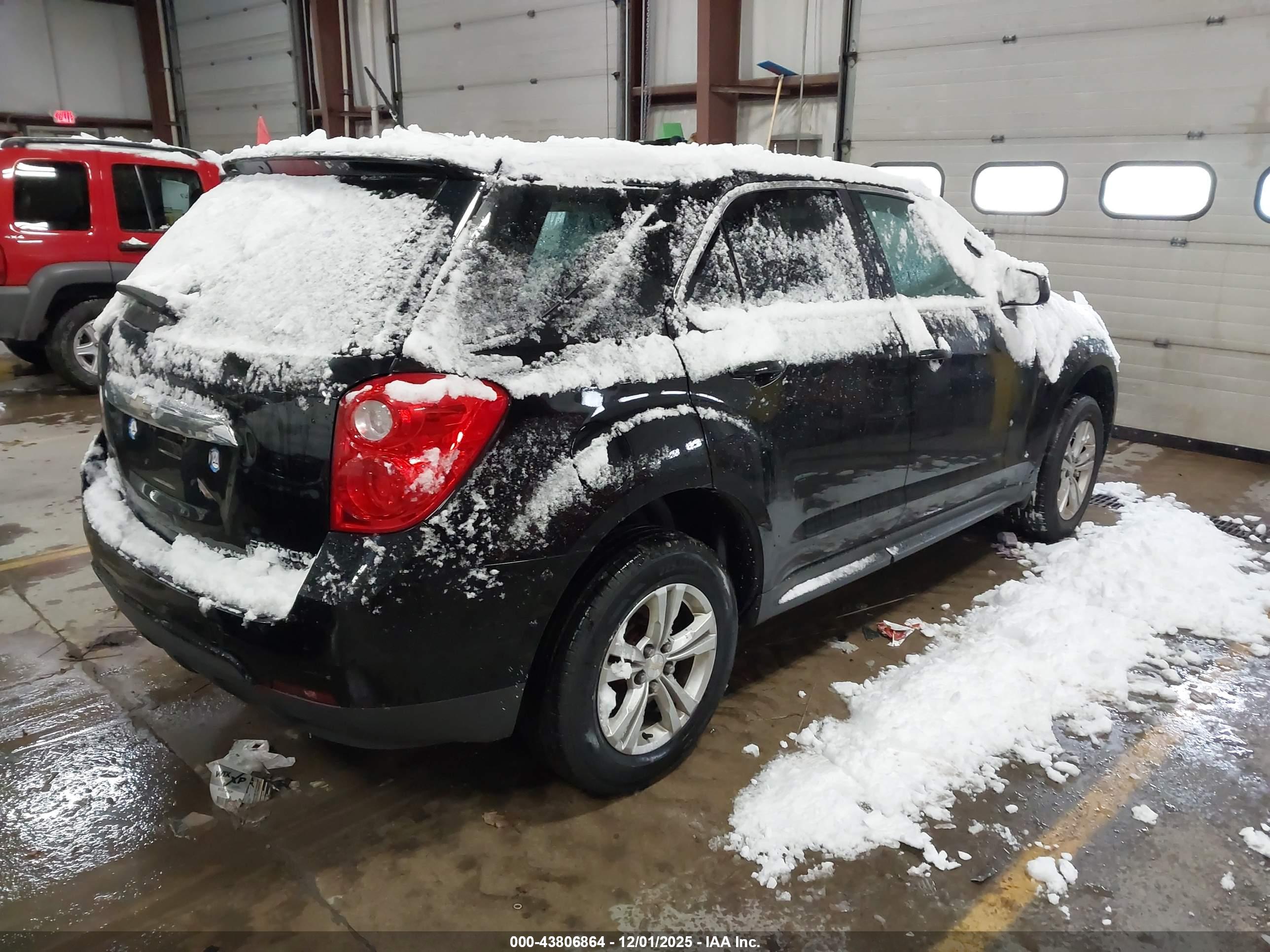 CHEVROLET EQUINOX image 4