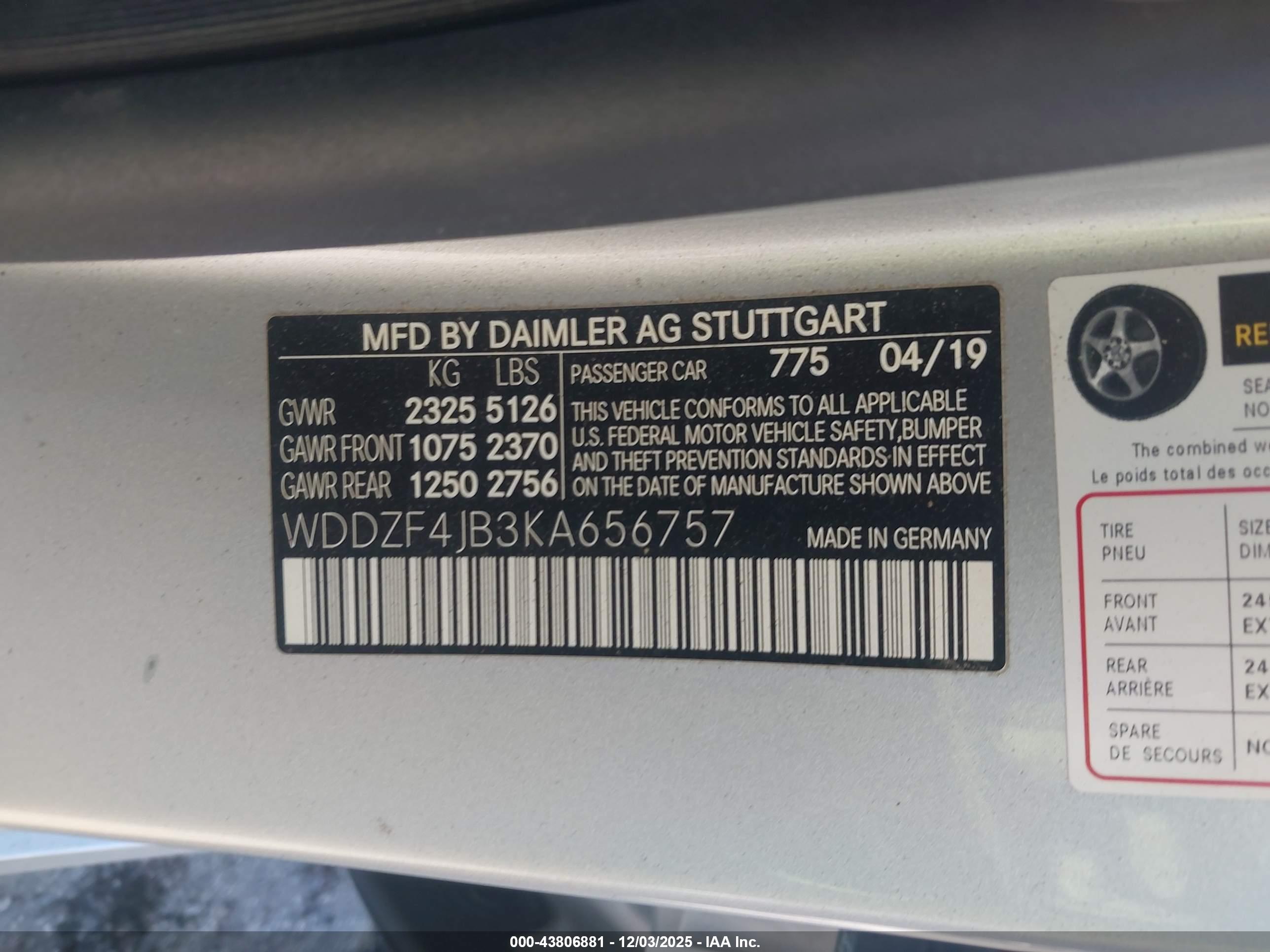 MERCEDES-BENZ E image 9
