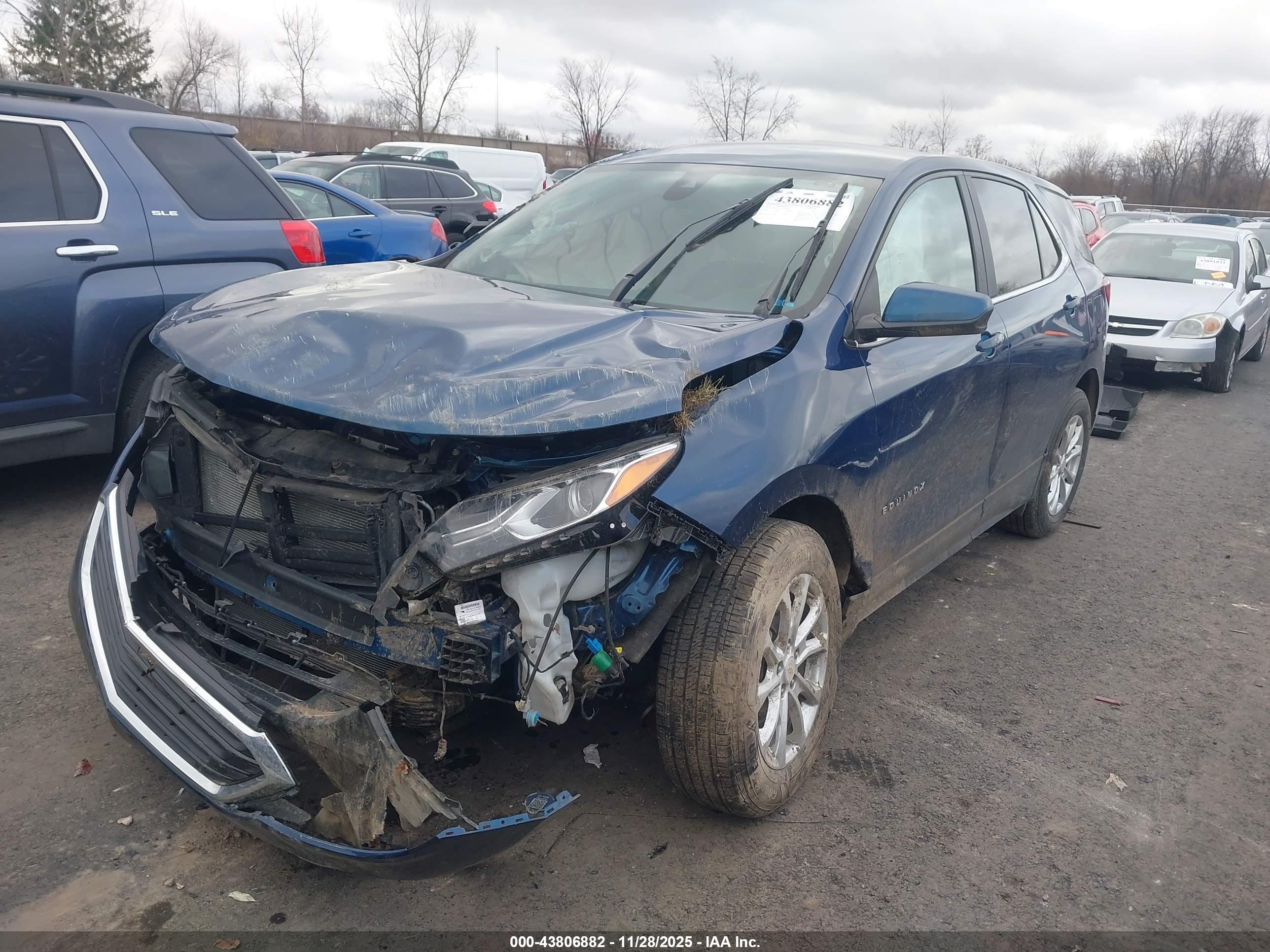 CHEVROLET EQUINOX image 2