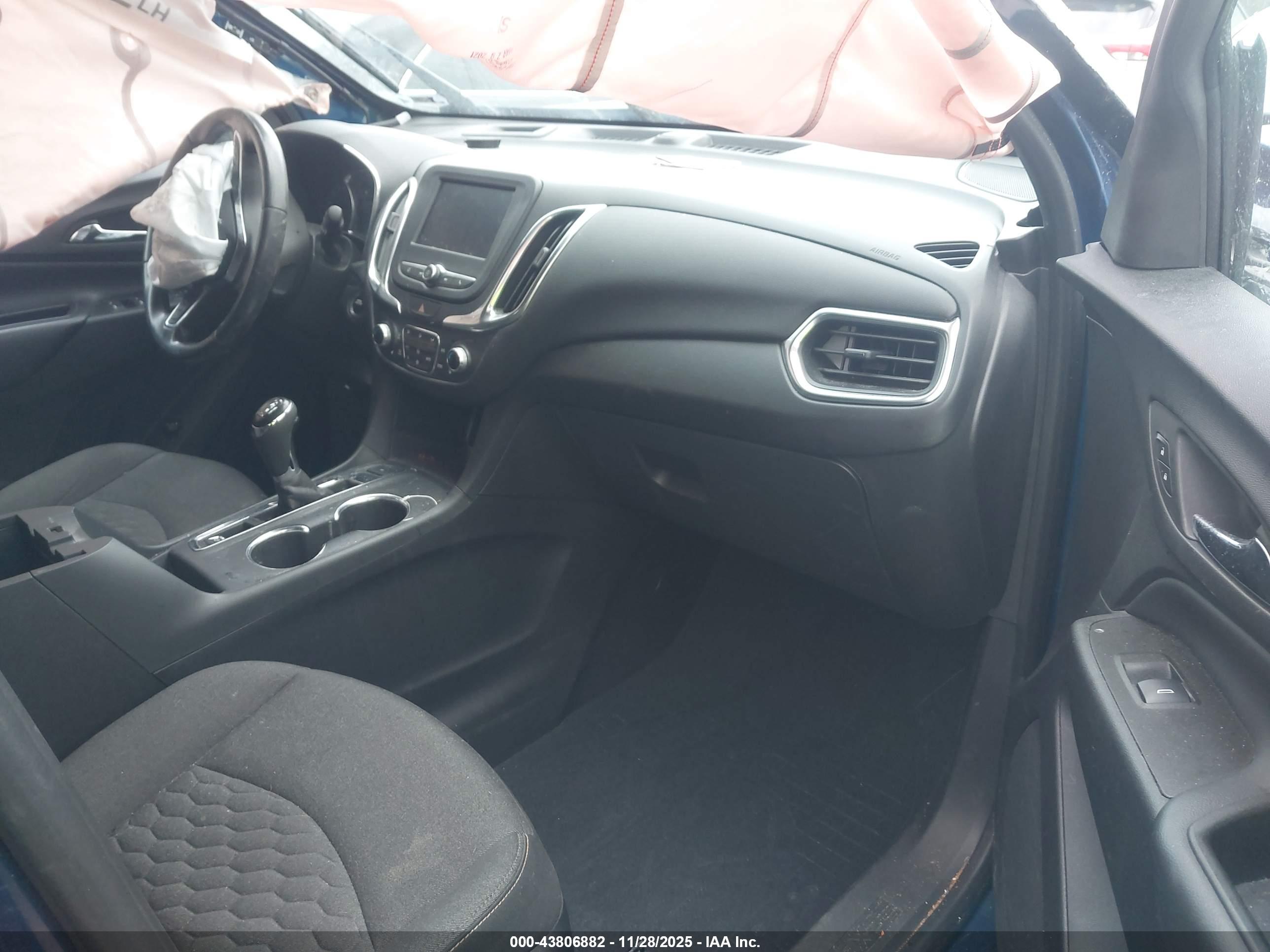 CHEVROLET EQUINOX image 5