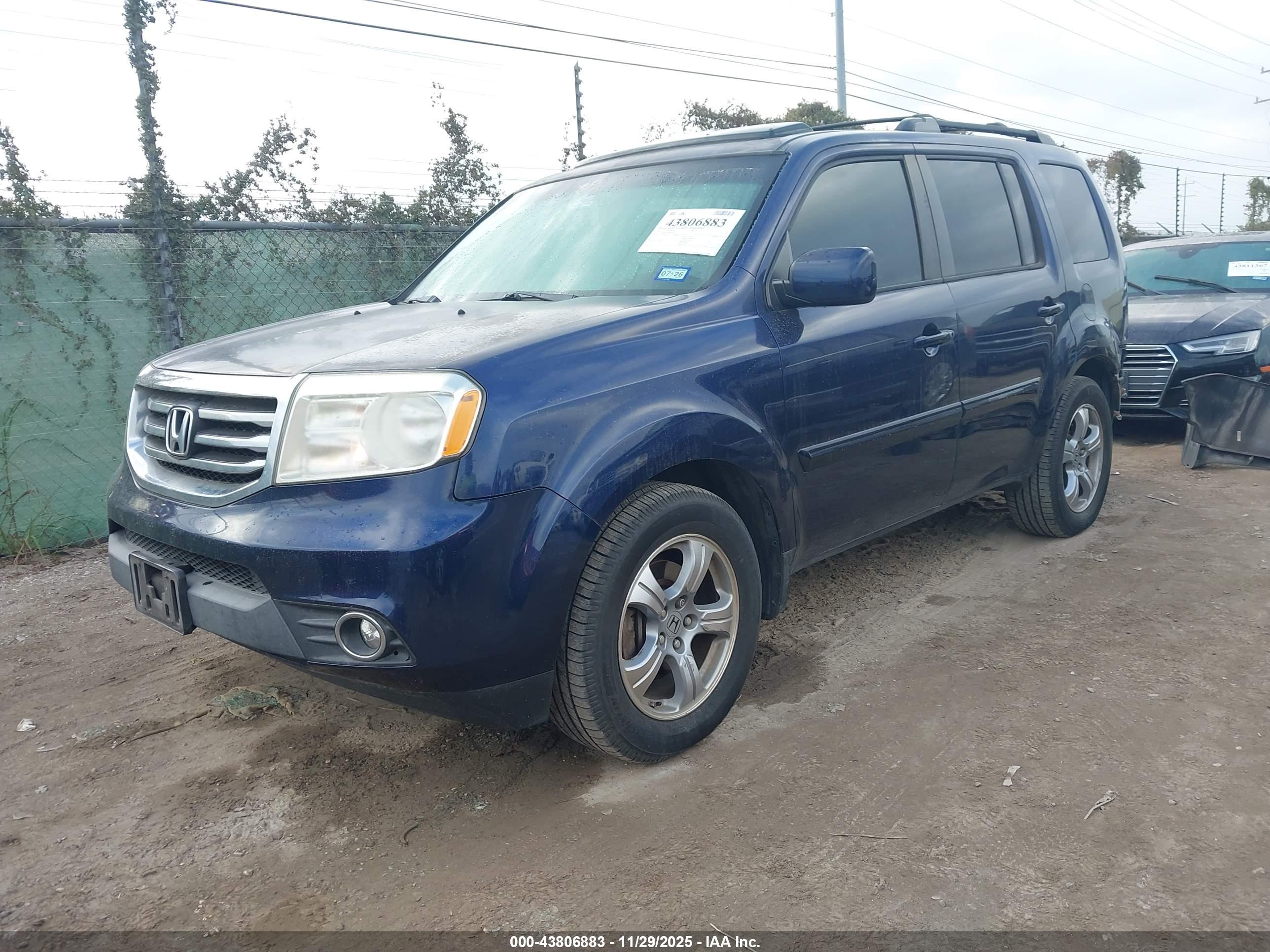 HONDA PILOT image 2