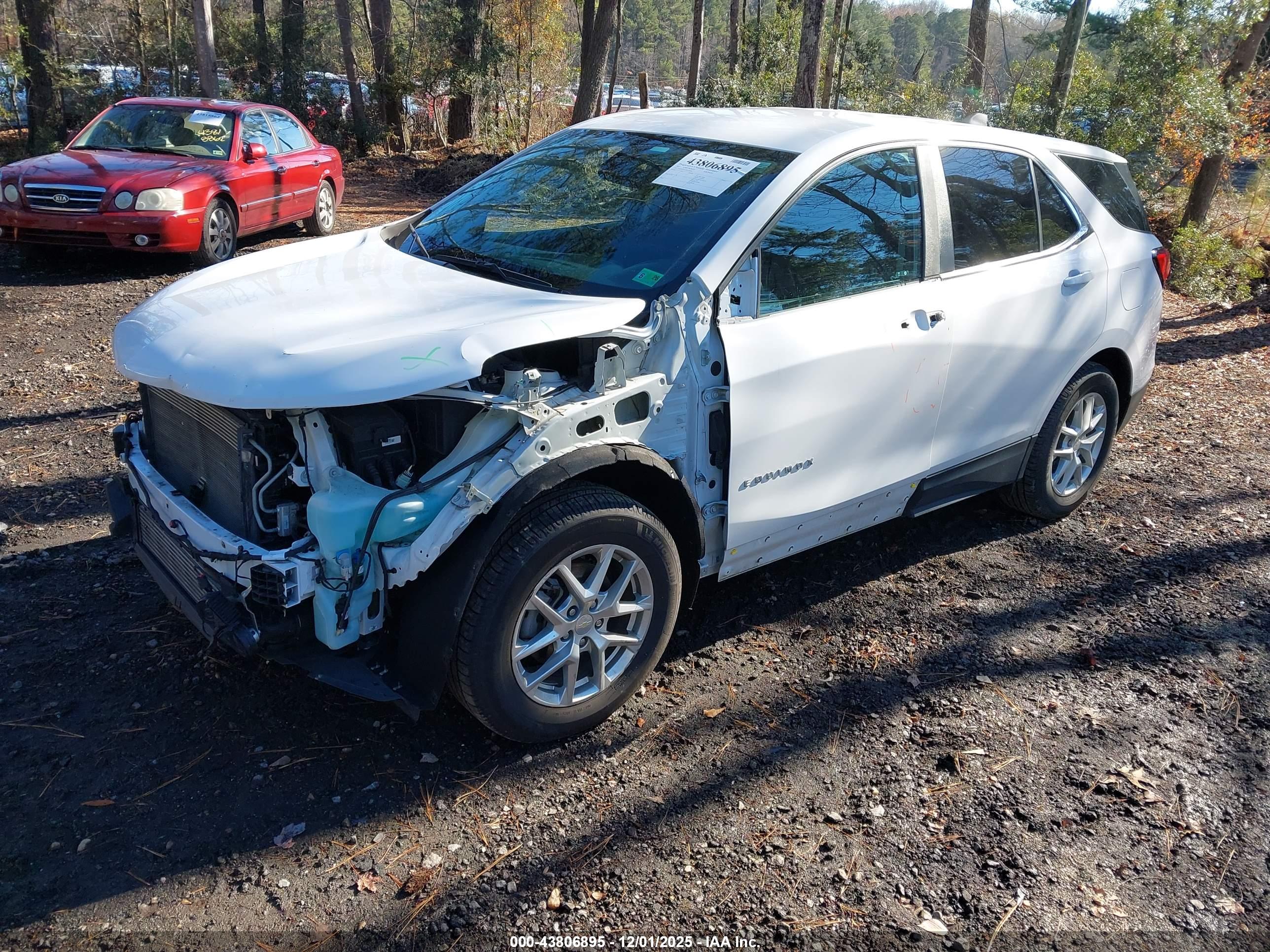 CHEVROLET EQUINOX image 2