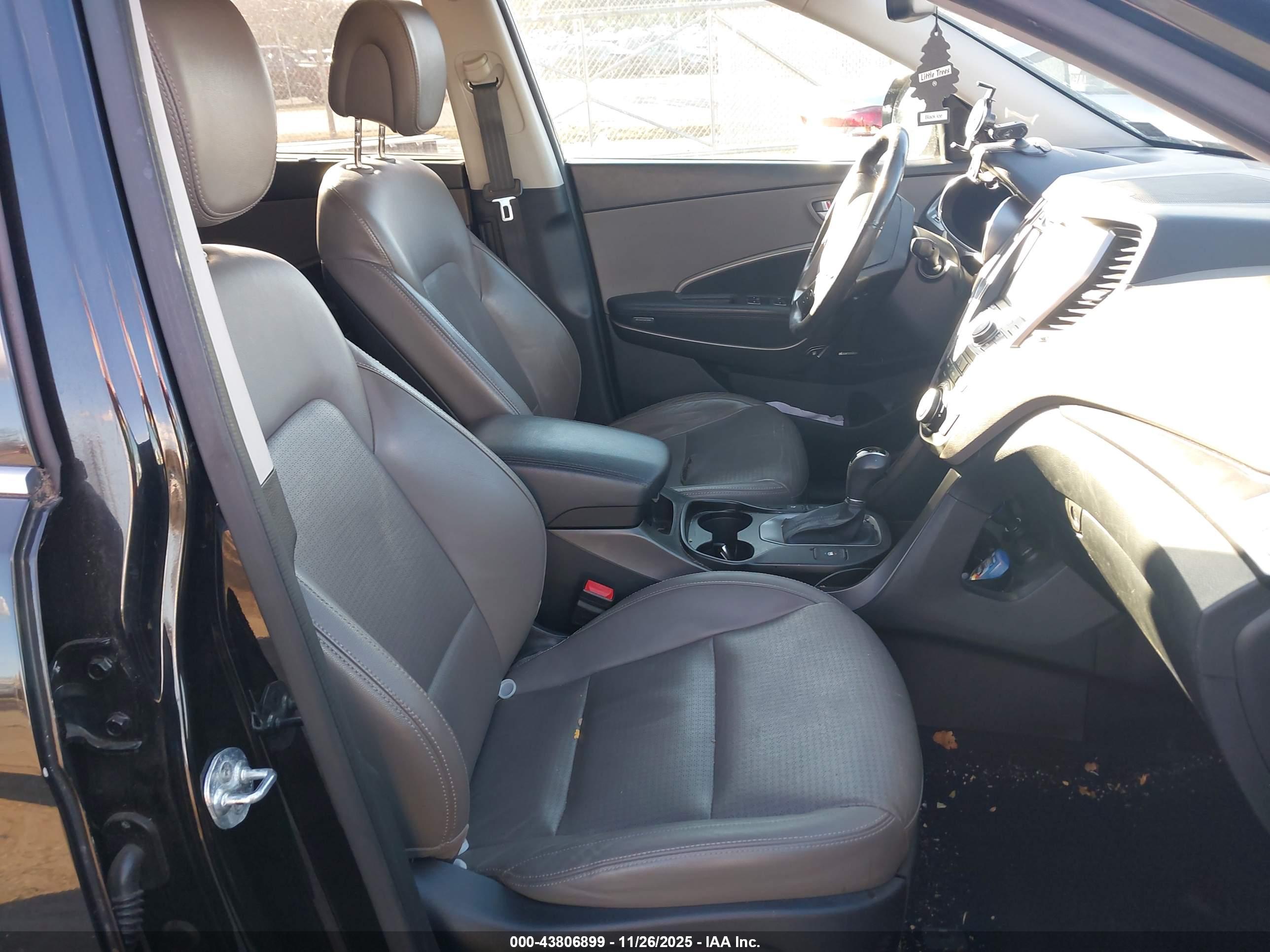 HYUNDAI SANTA image 5
