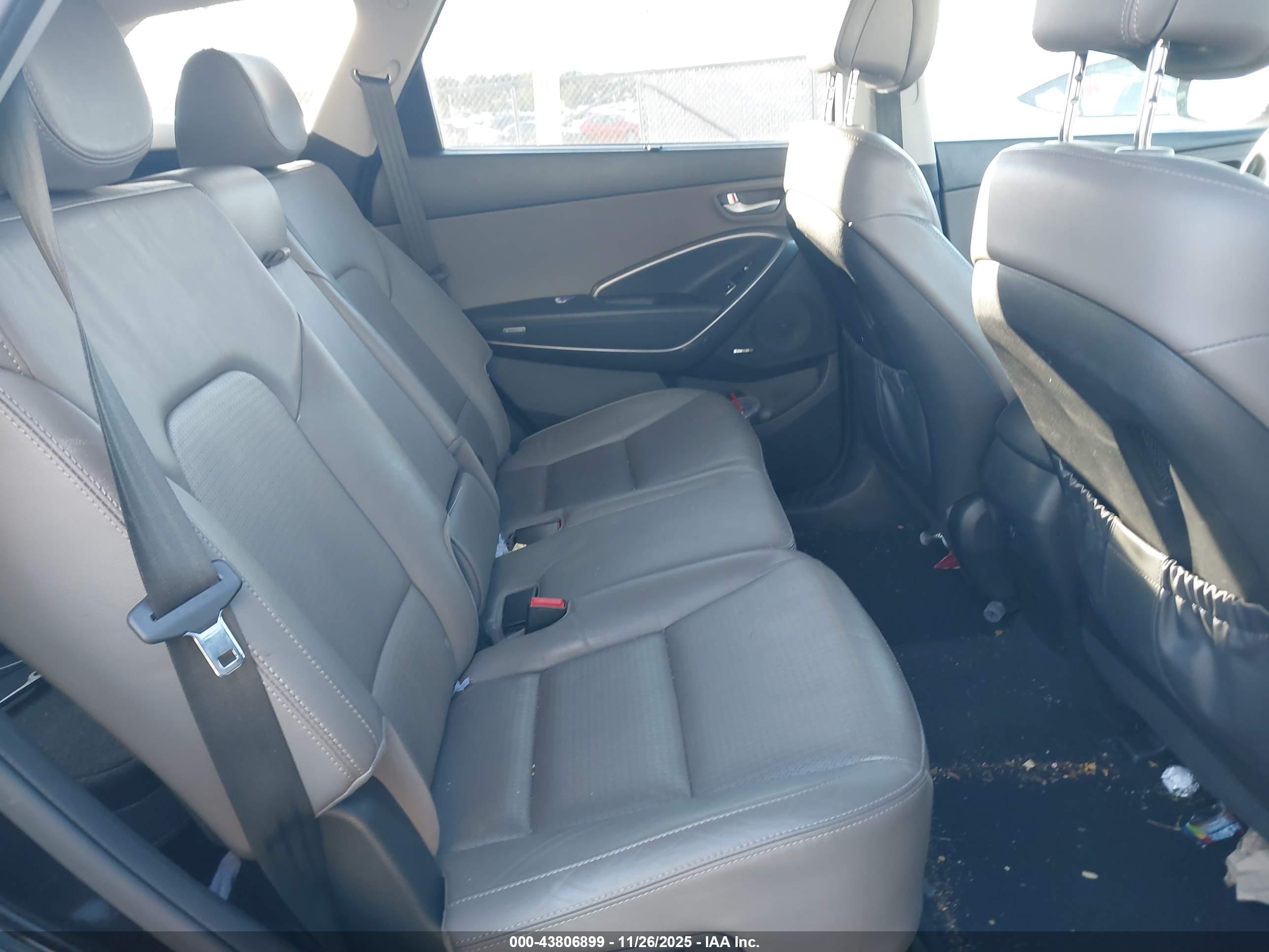 HYUNDAI SANTA image 8