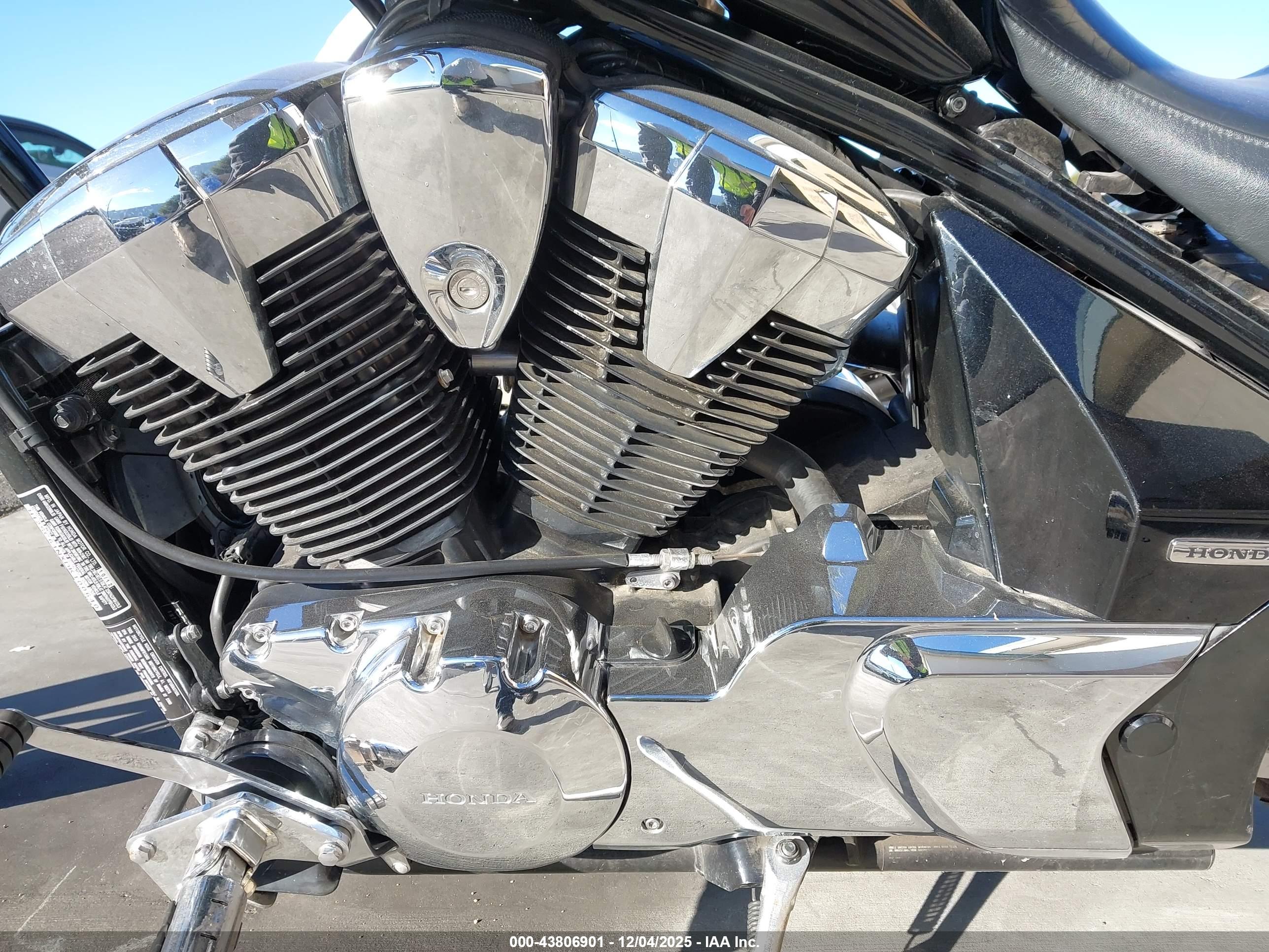 HONDA VT1300 image 9