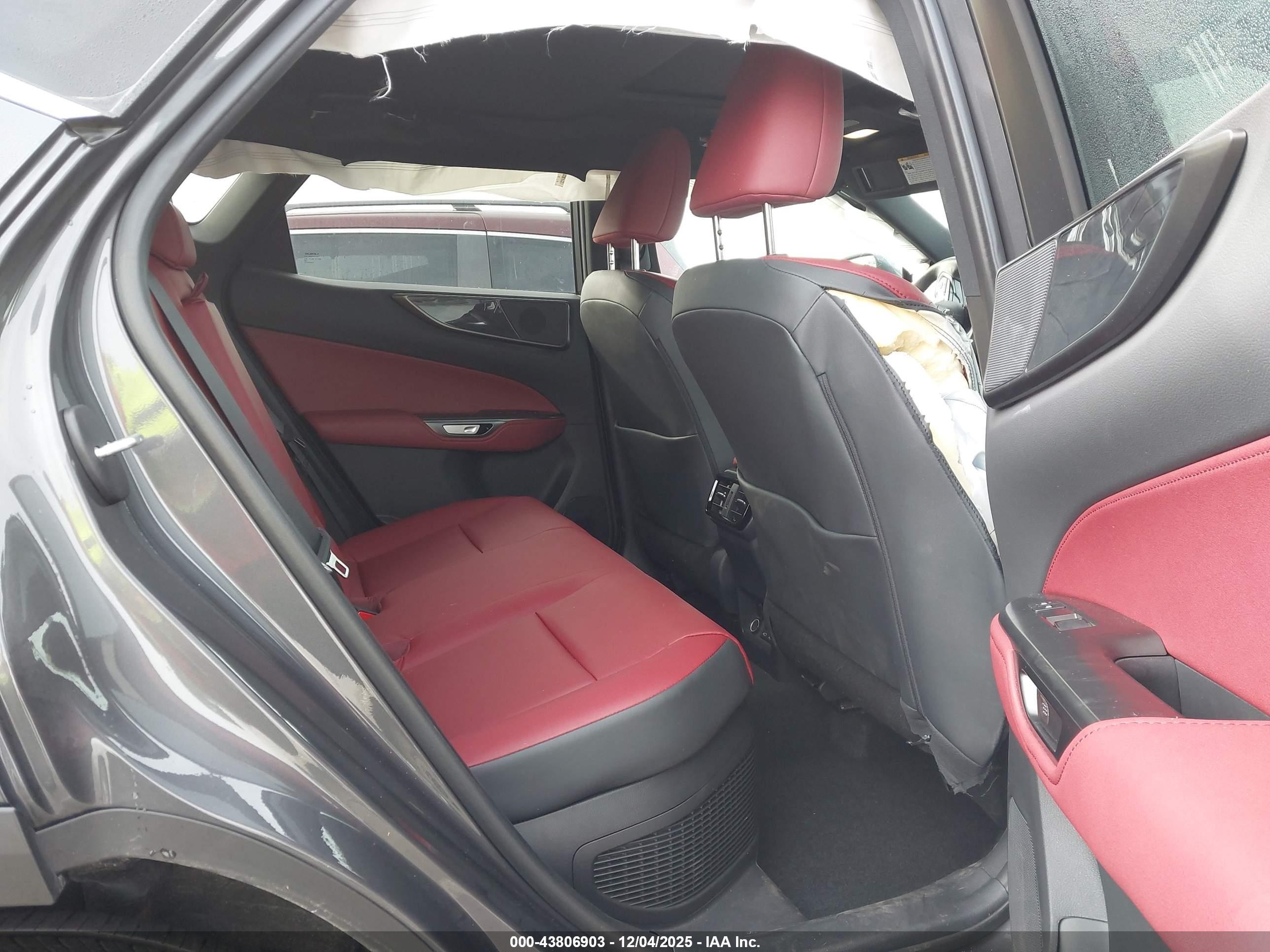 LEXUS NX image 8