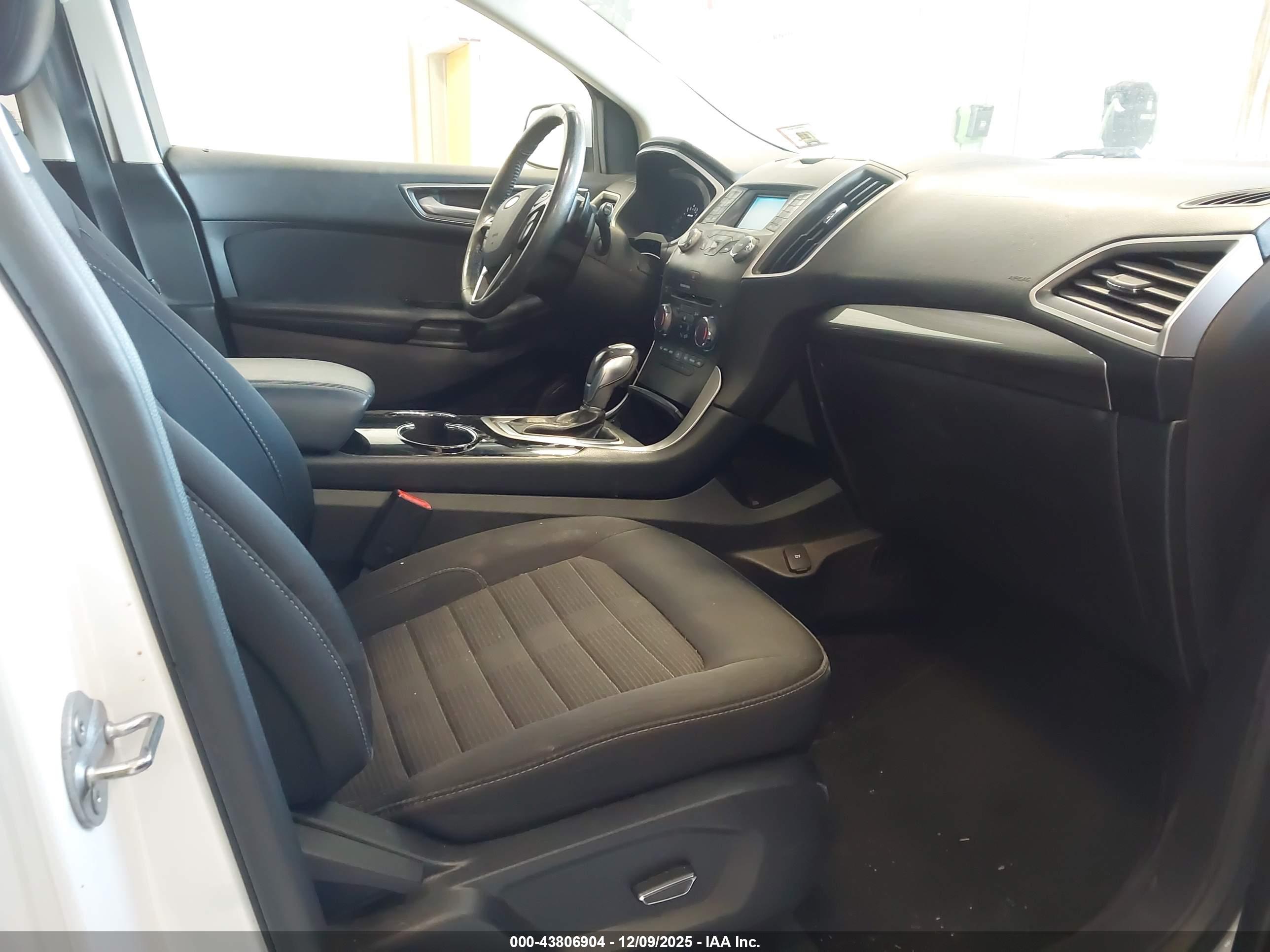 FORD EDGE image 5