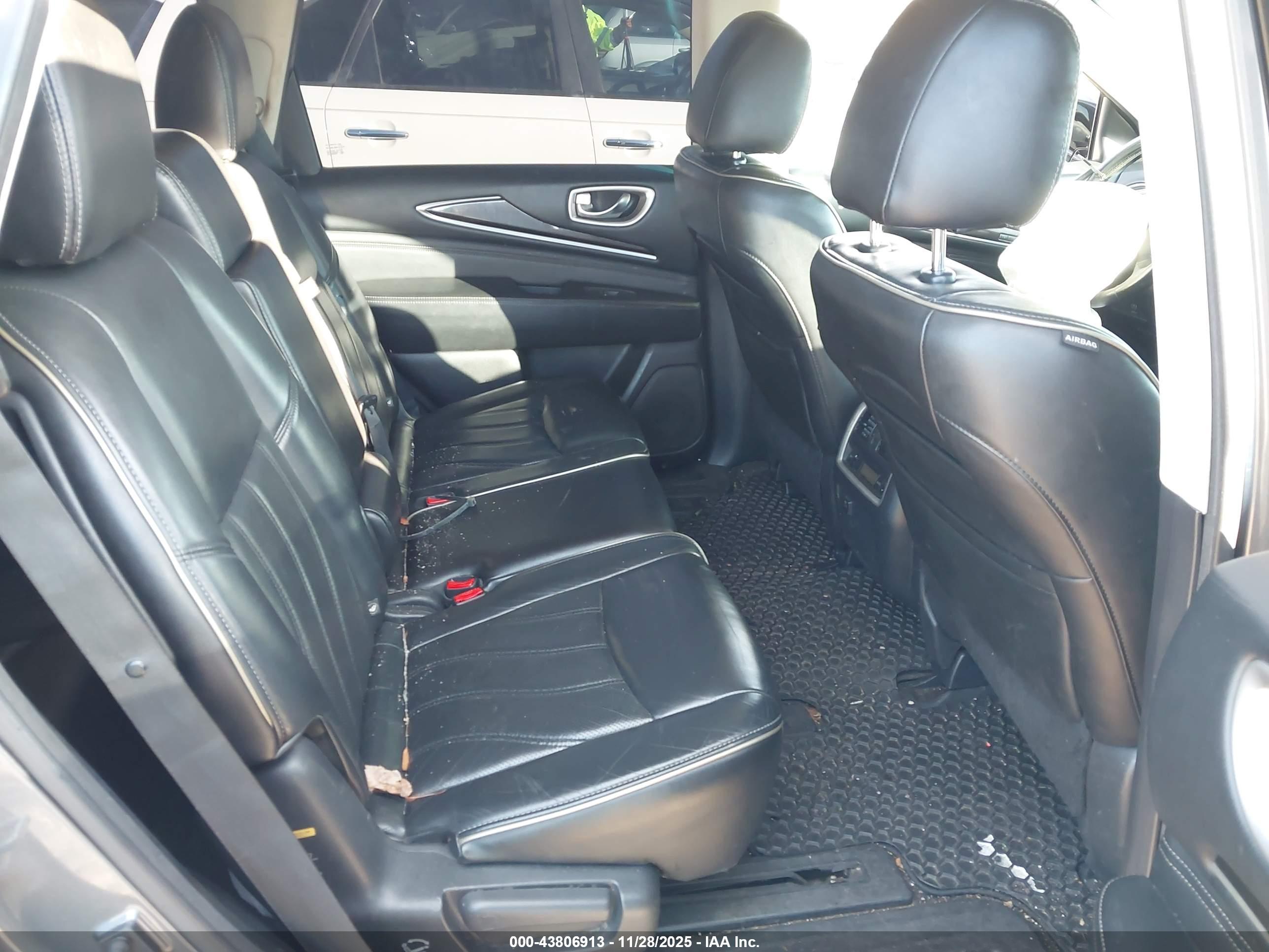 INFINITI QX60 image 8
