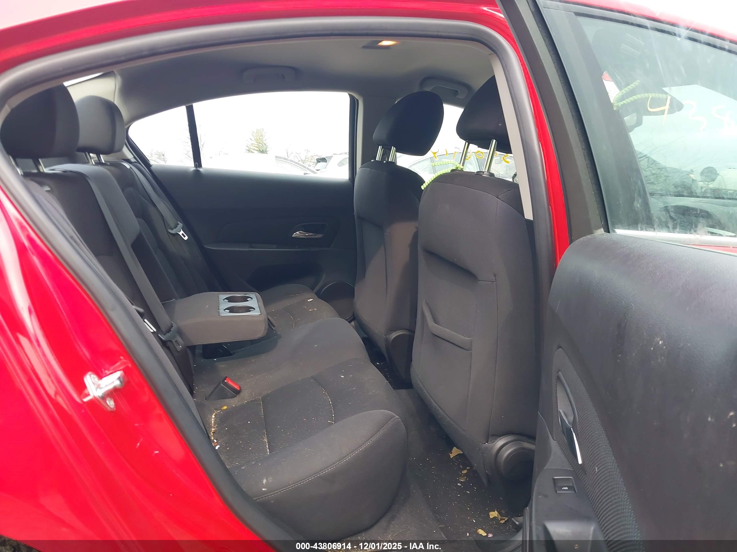 CHEVROLET CRUZE image 8
